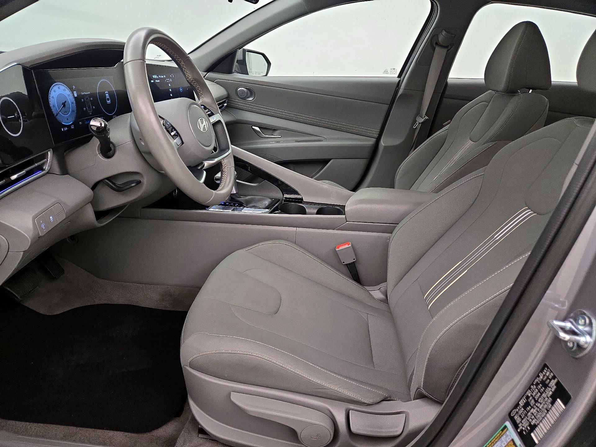 Thumbnail: 2025 Hyundai Elantra - 11
