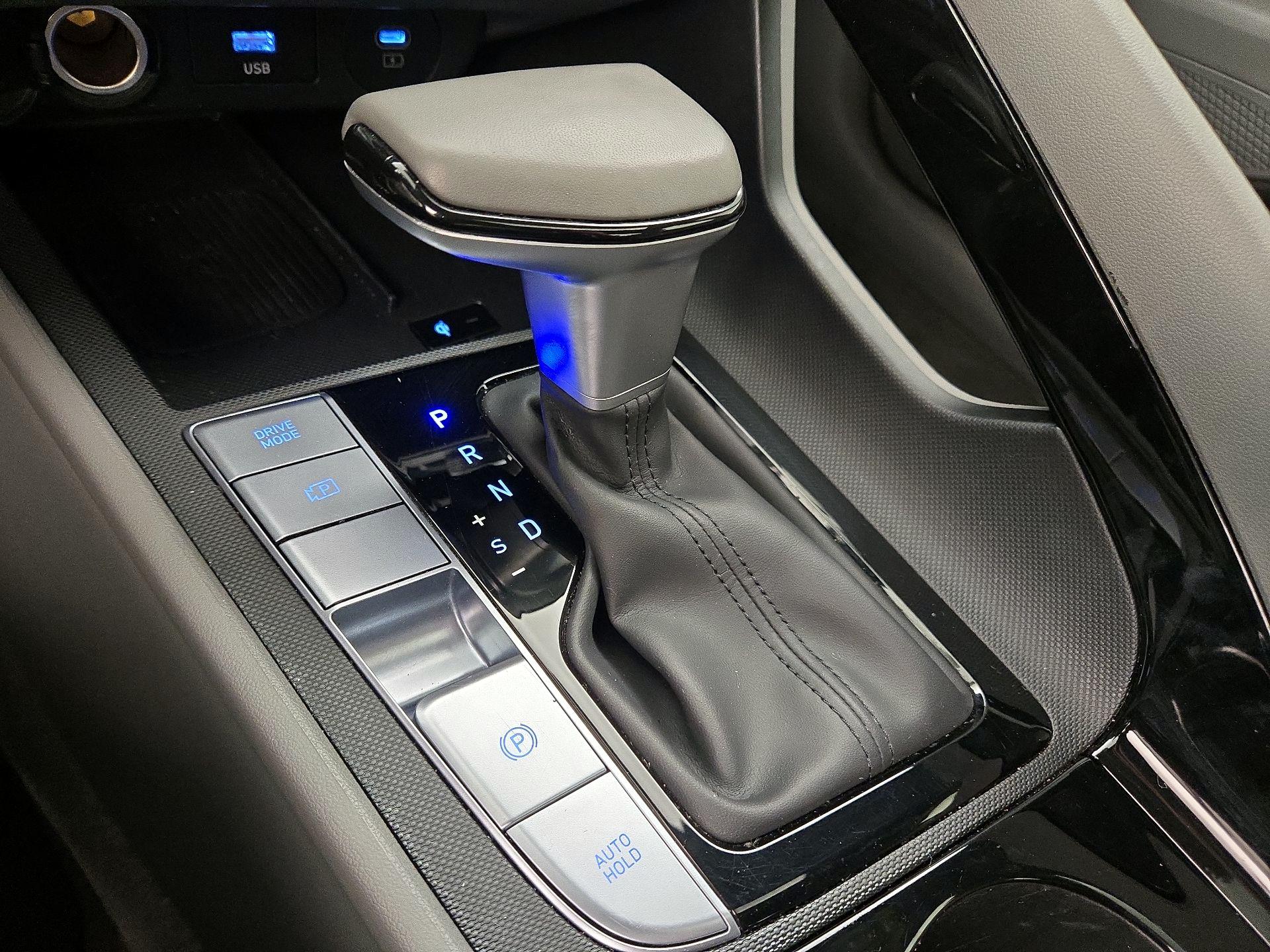 Thumbnail: 2025 Hyundai Elantra - 17