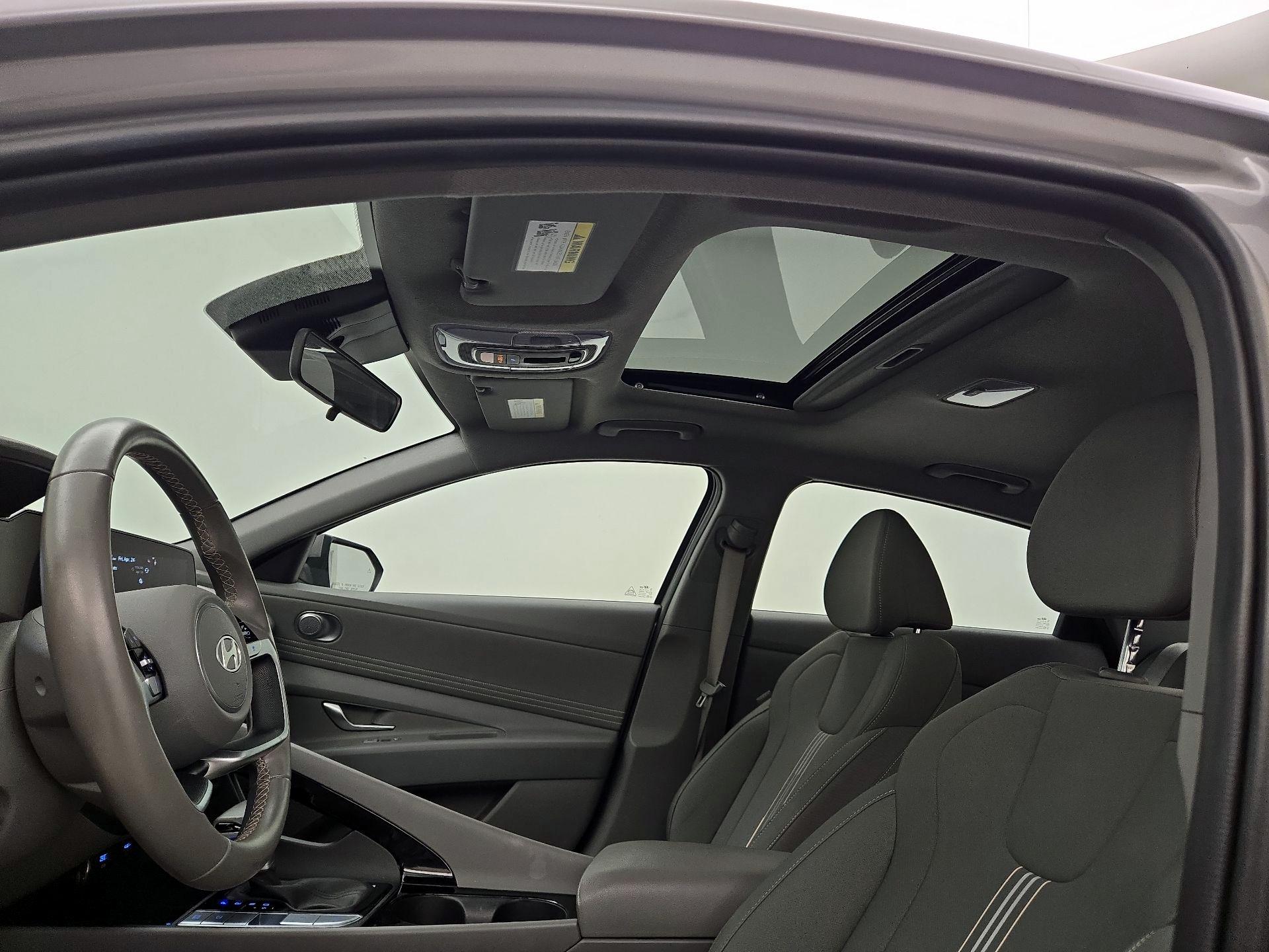 Thumbnail: 2025 Hyundai Elantra - 19