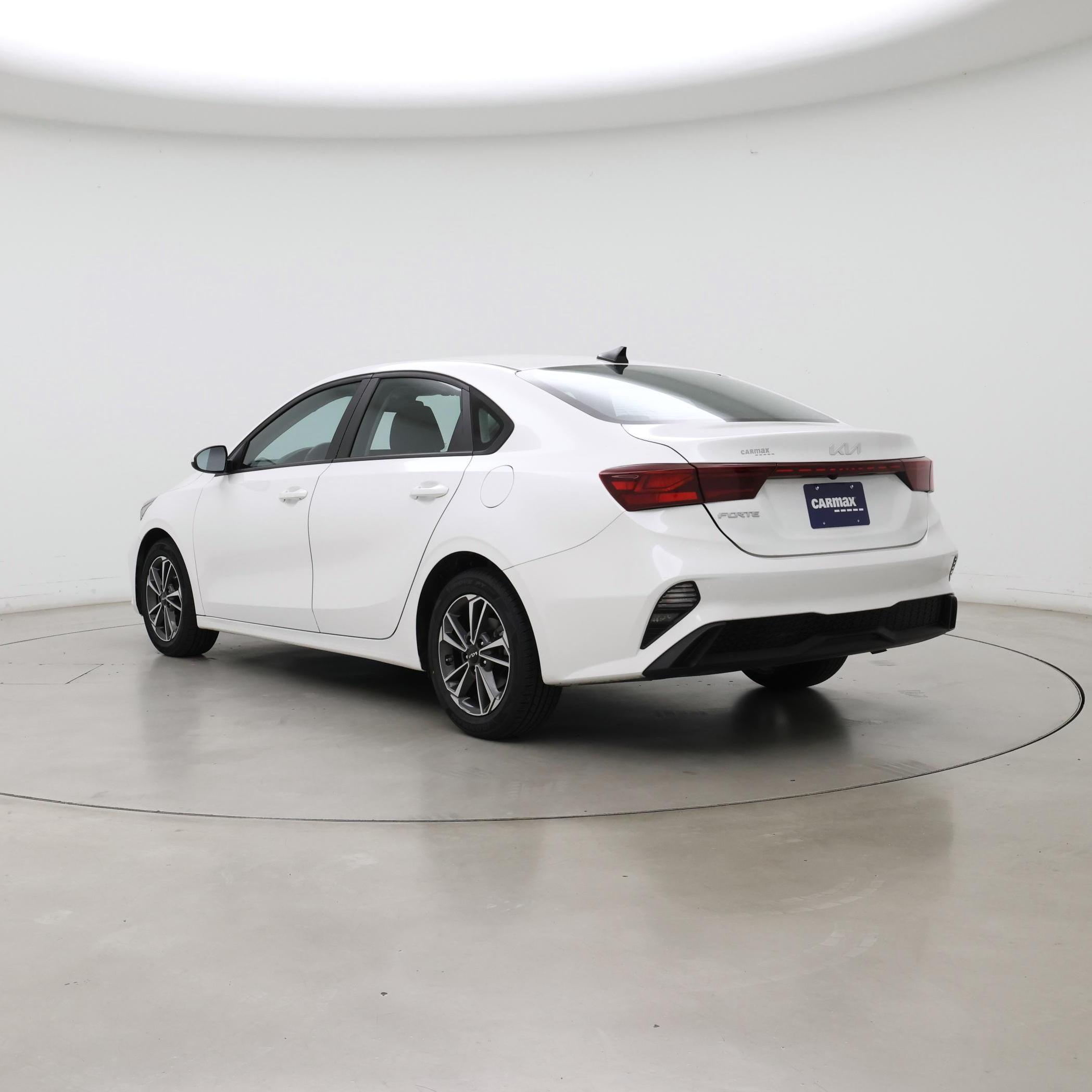 Thumbnail: 2023 Kia Forte - 2