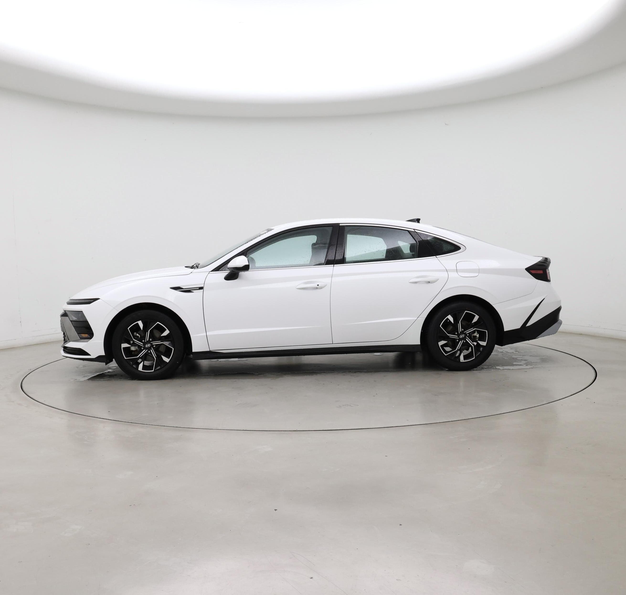 Thumbnail: 2025 Hyundai Sonata - 3