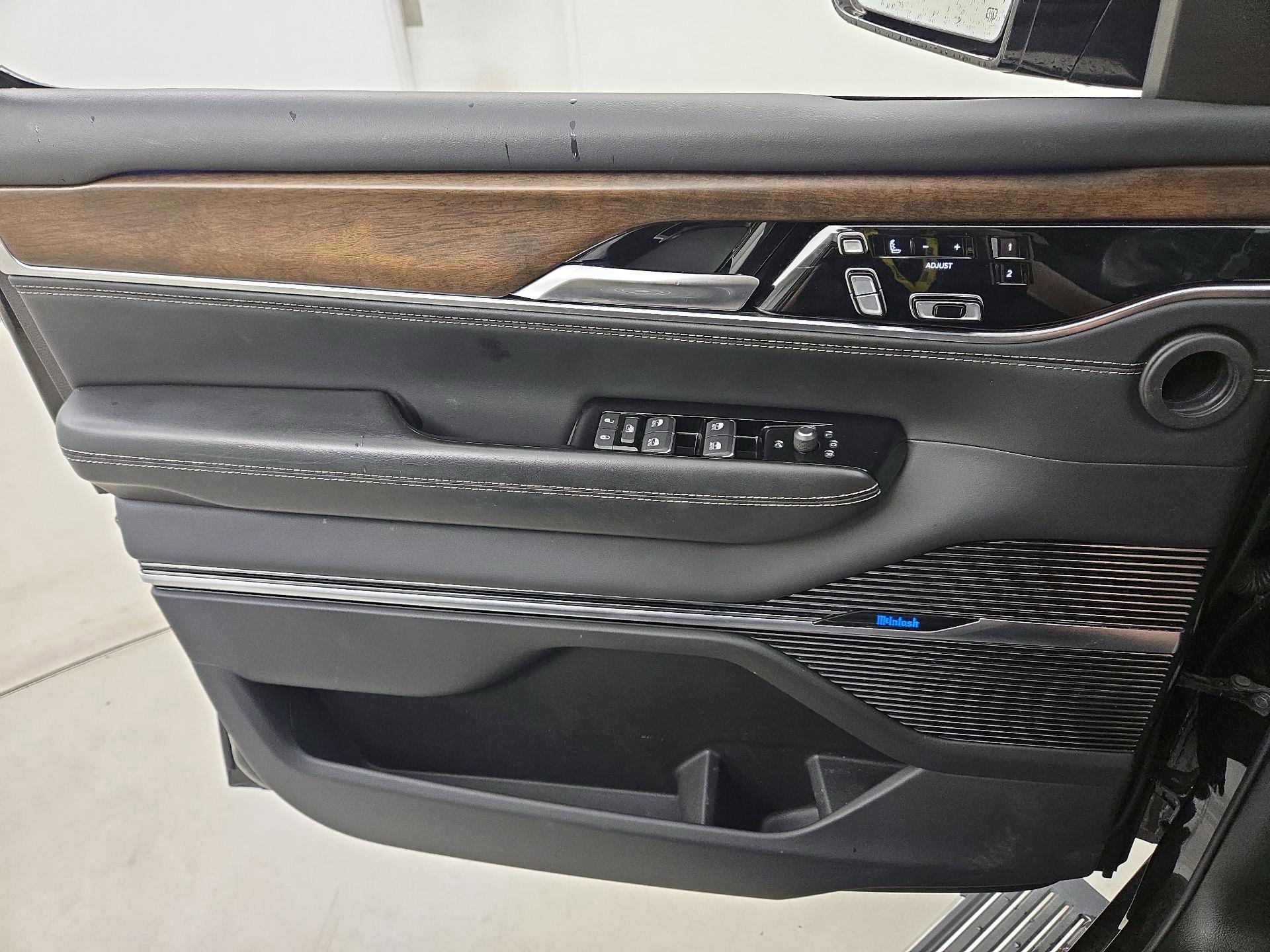 Thumbnail: 2023 Jeep Grand Wagoneer - 12