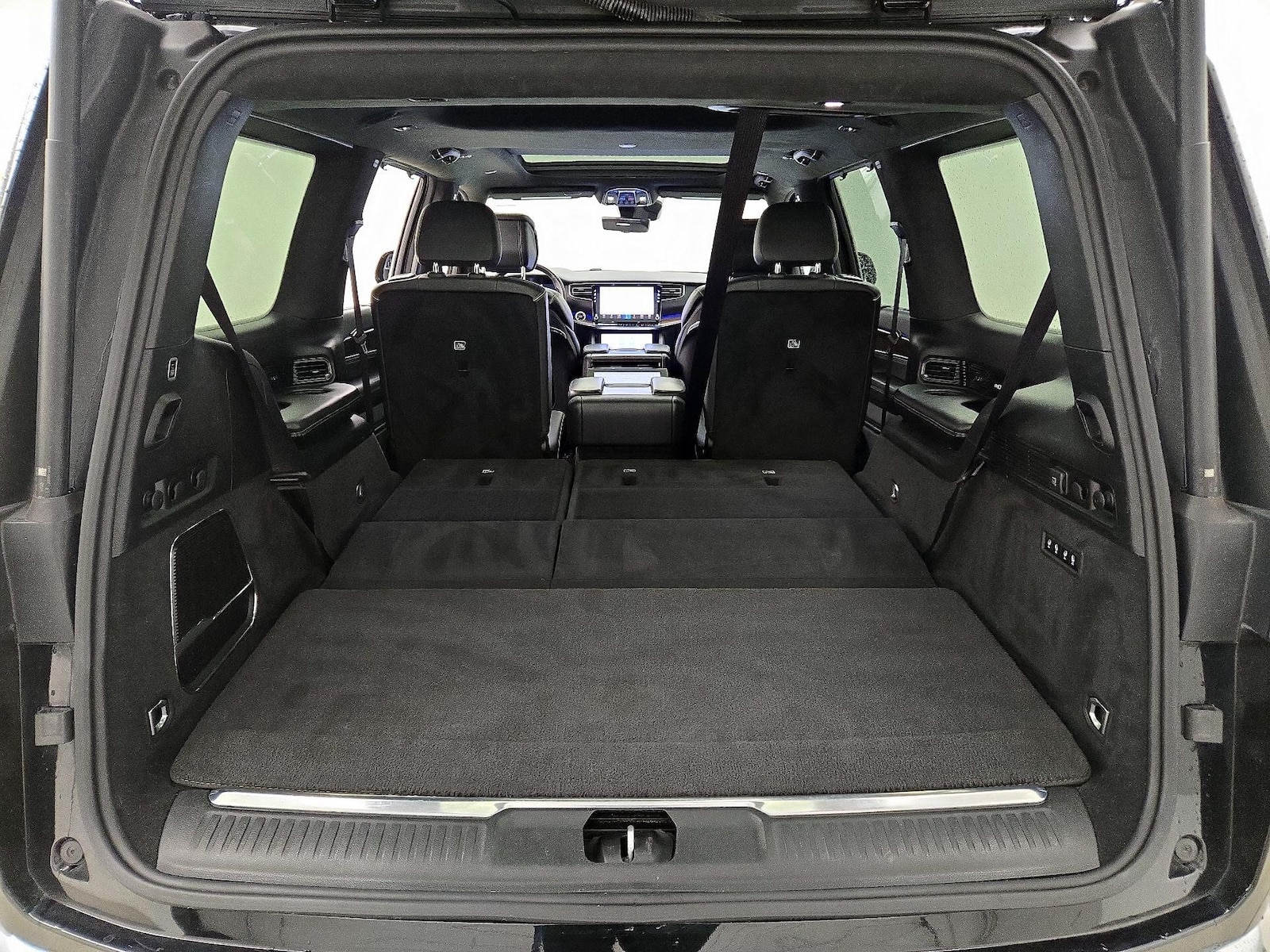 2023 Jeep Grand Wagoneer Series II - Photo 25