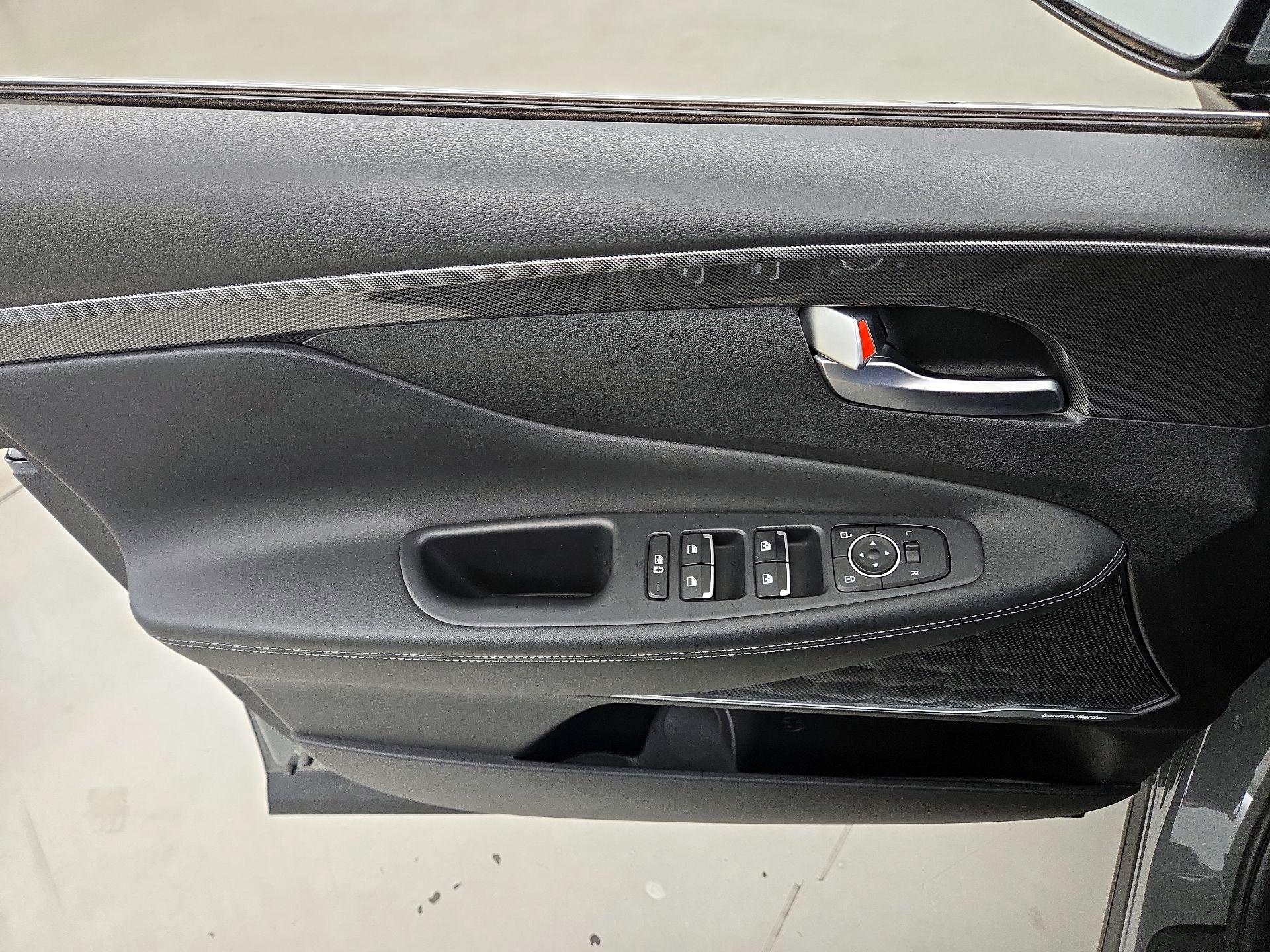Thumbnail: 2023 Hyundai Santa Fe - 12
