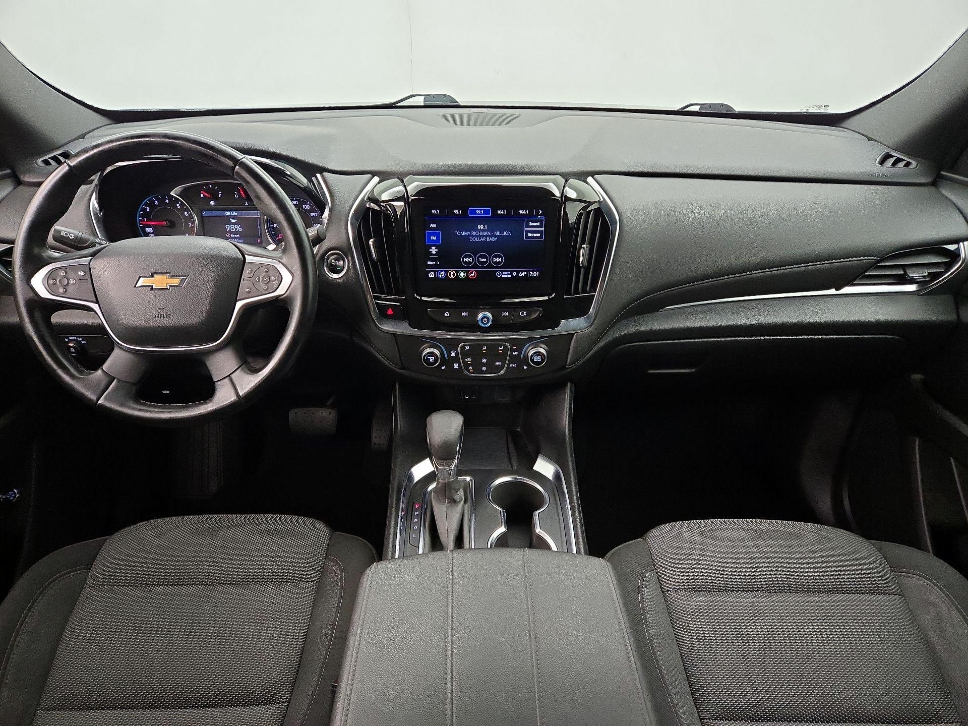 Thumbnail: 2023 Chevrolet Traverse - 9