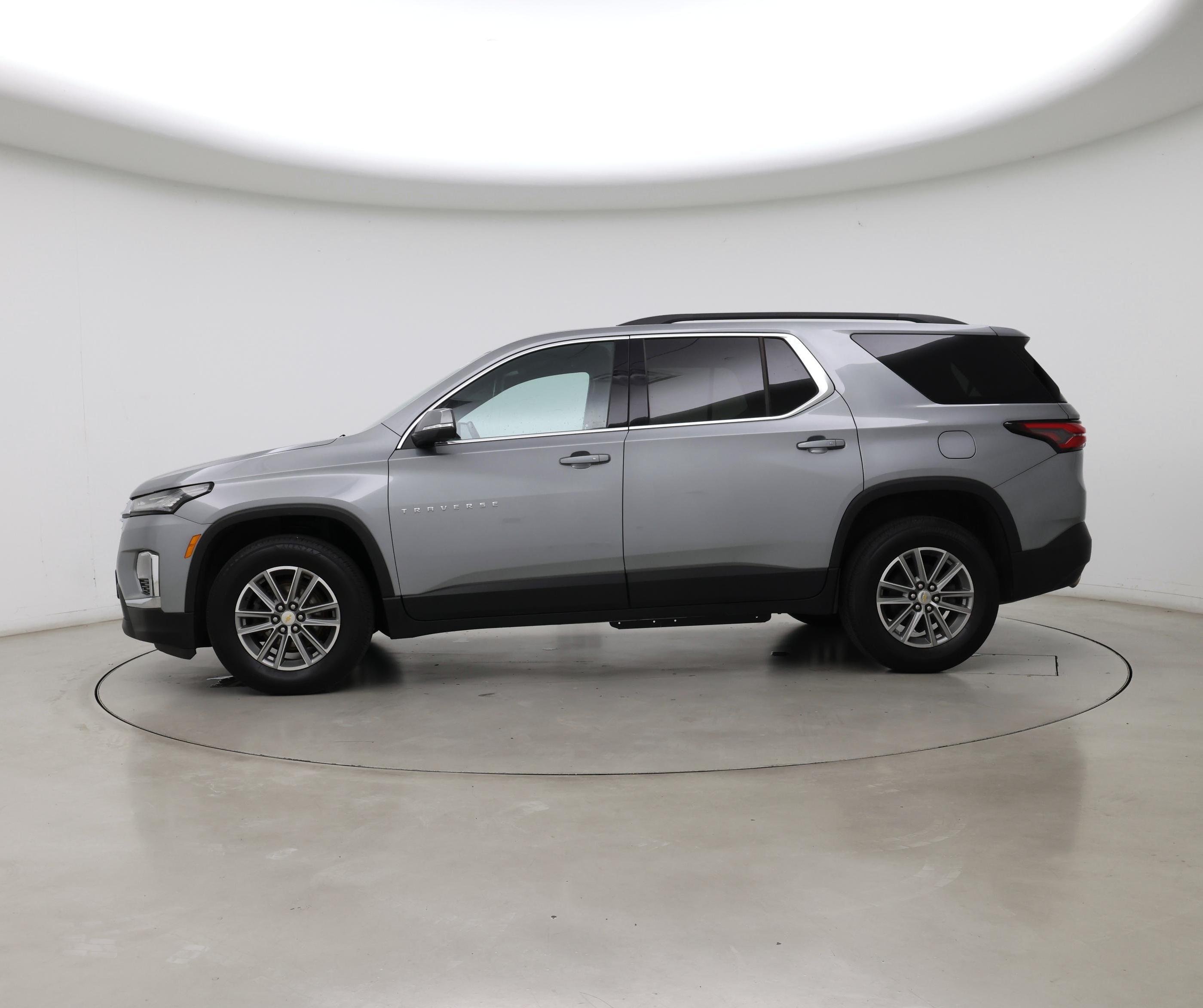 Thumbnail: 2023 Chevrolet Traverse - 3