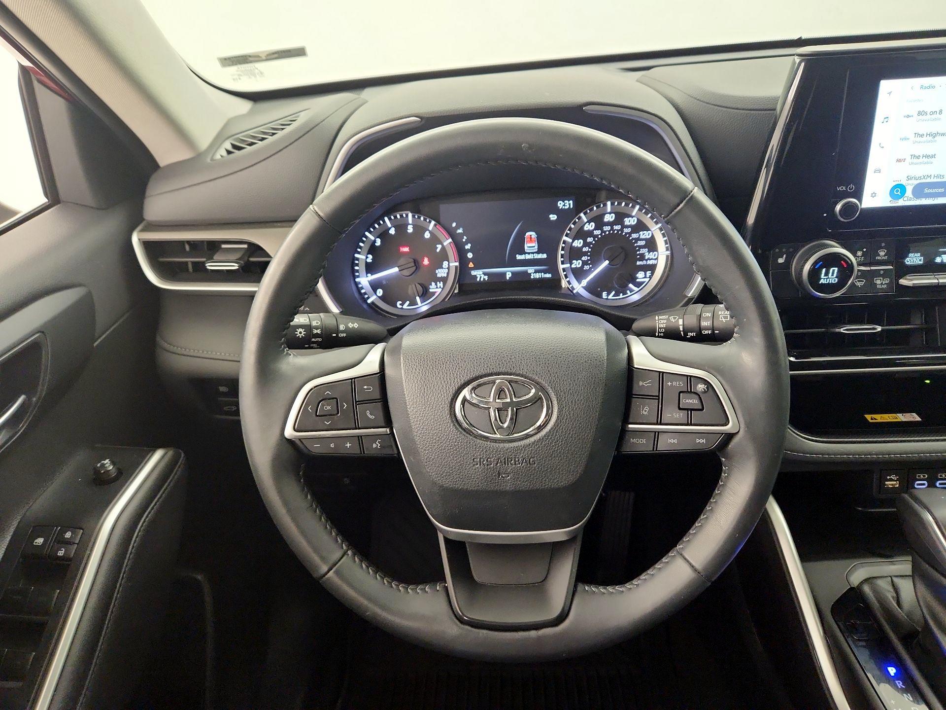 Thumbnail: 2023 Toyota Highlander - 10