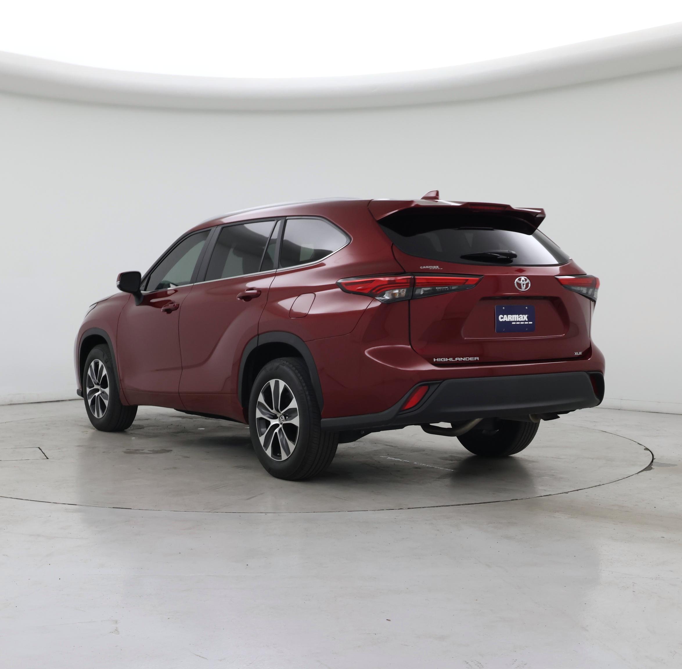 Thumbnail: 2023 Toyota Highlander - 2