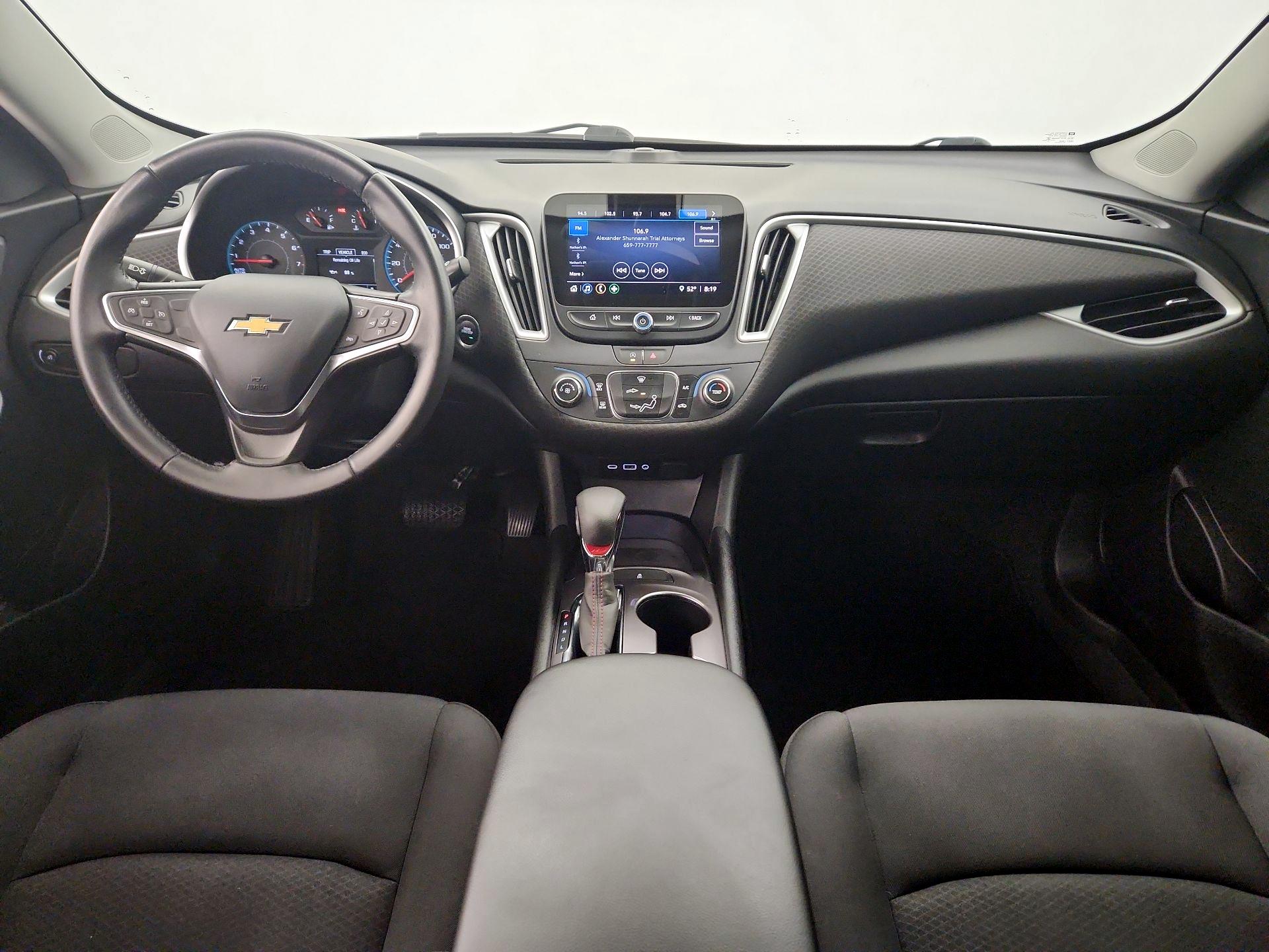 Thumbnail: 2022 Chevrolet Malibu - 9