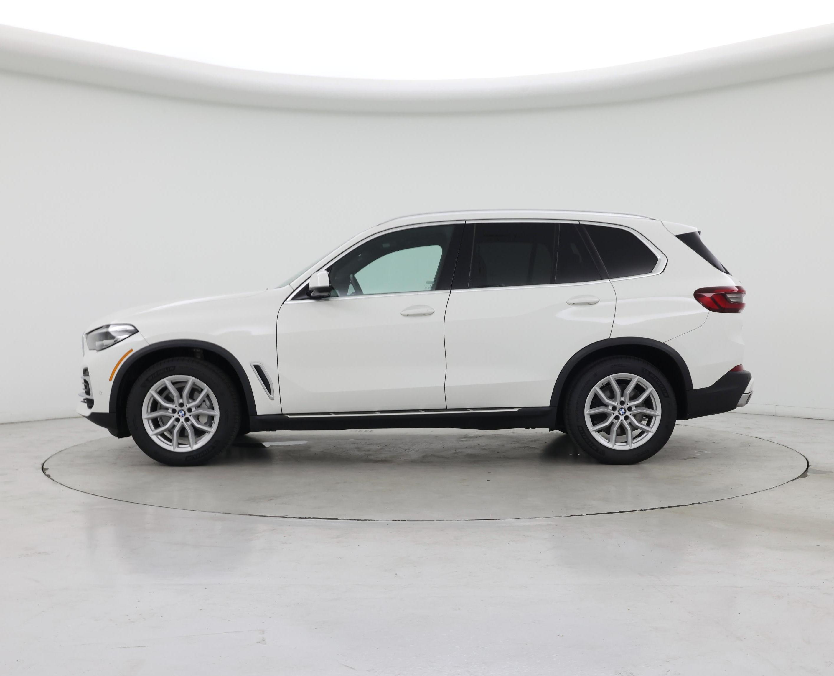 Thumbnail: 2022 BMW X5 - 3