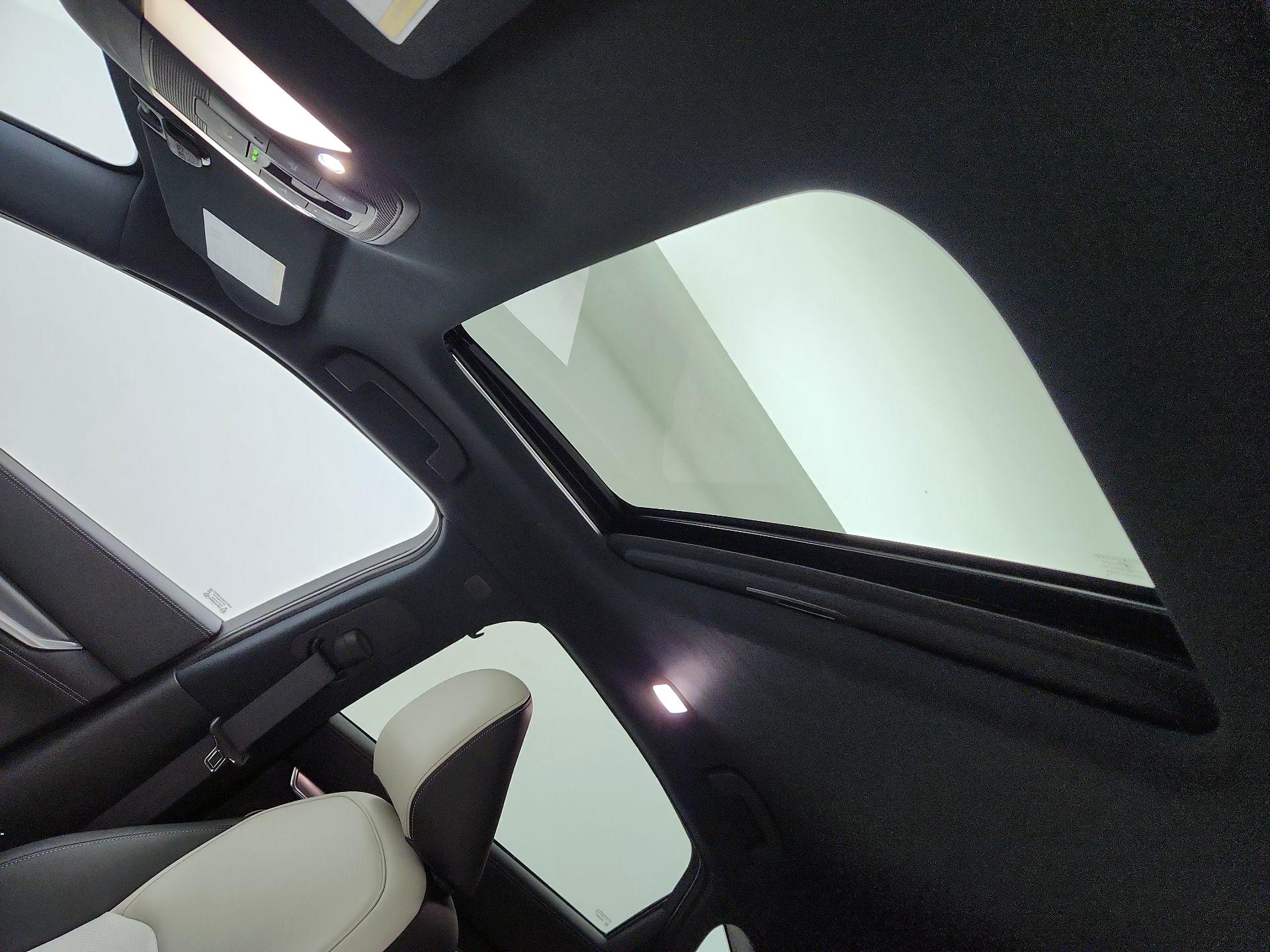 Thumbnail: 2022 INFINITI QX55 - 20