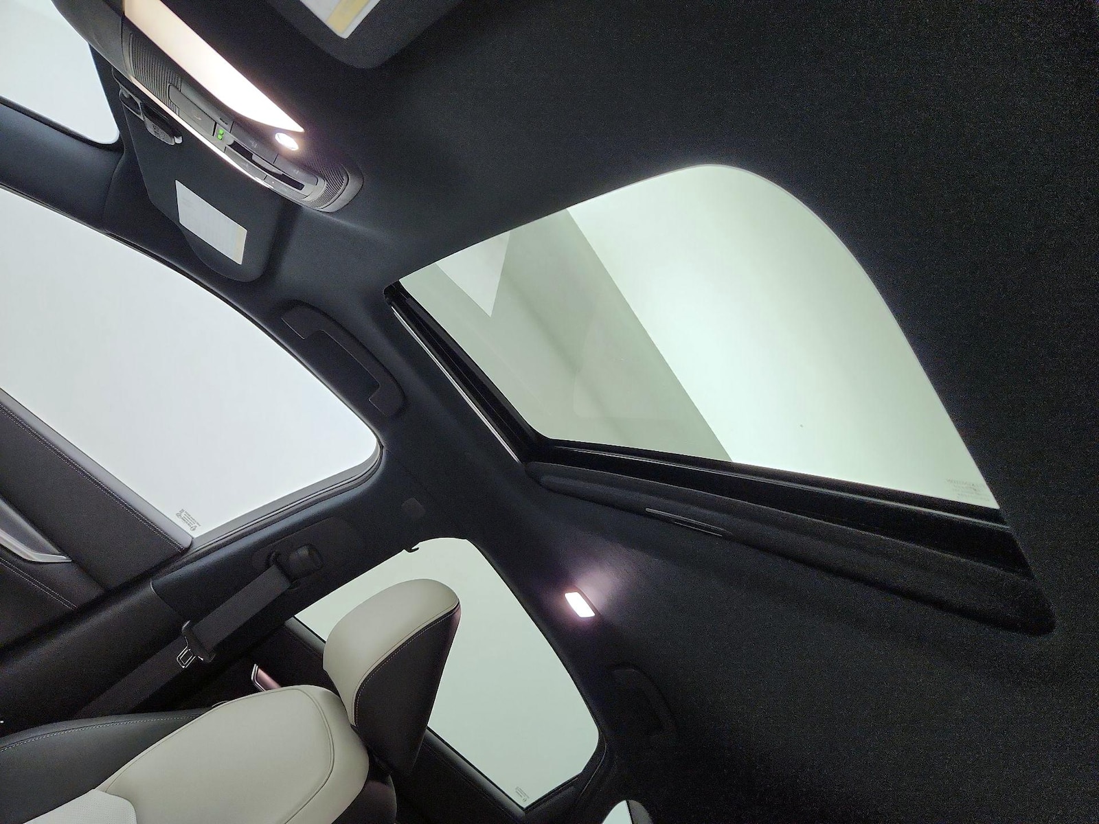 2022 INFINITI QX55 Essential - Photo 21