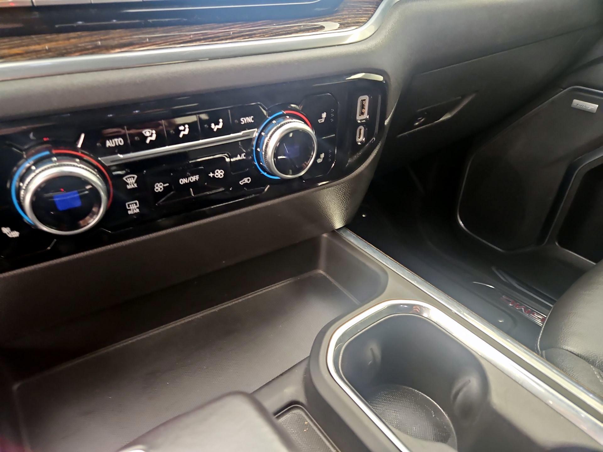 Thumbnail: 2022 GMC Sierra 1500 - 18