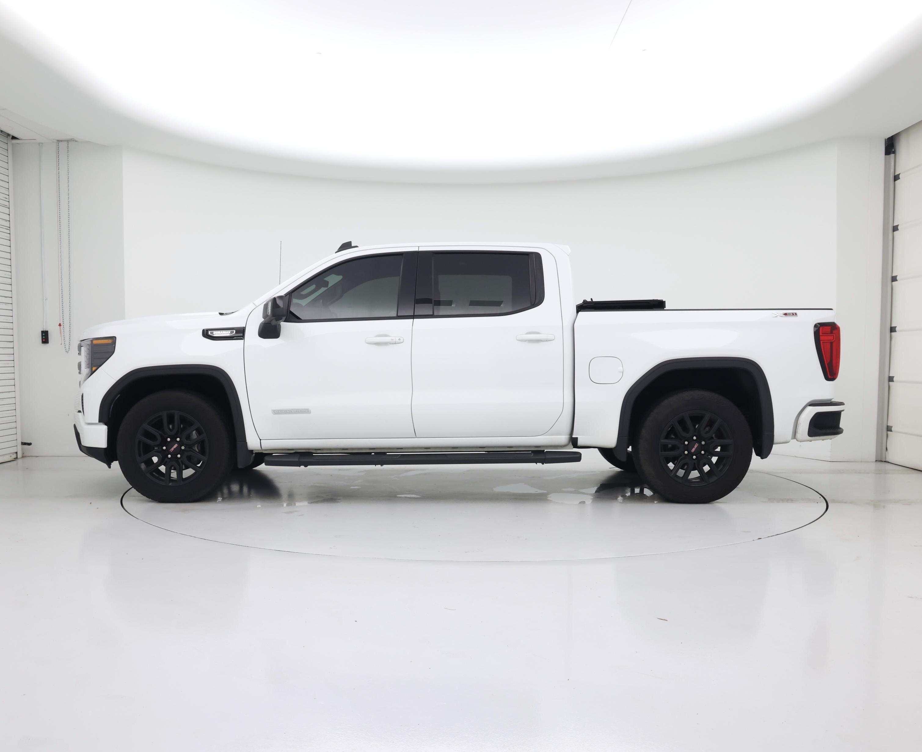 Thumbnail: 2022 GMC Sierra 1500 - 3