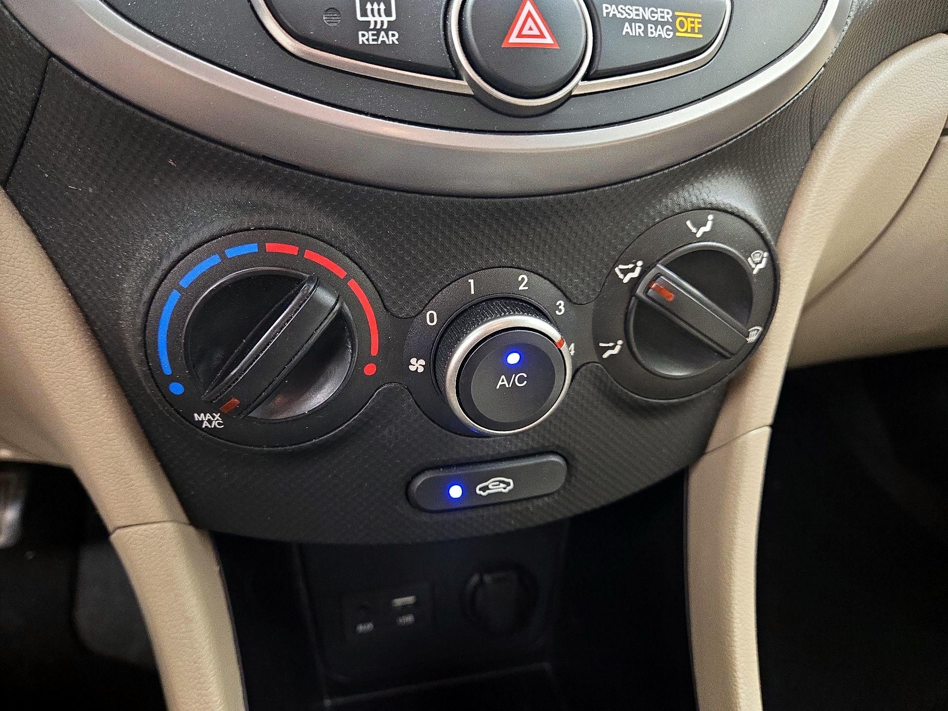 Thumbnail: 2016 Hyundai Accent - 15