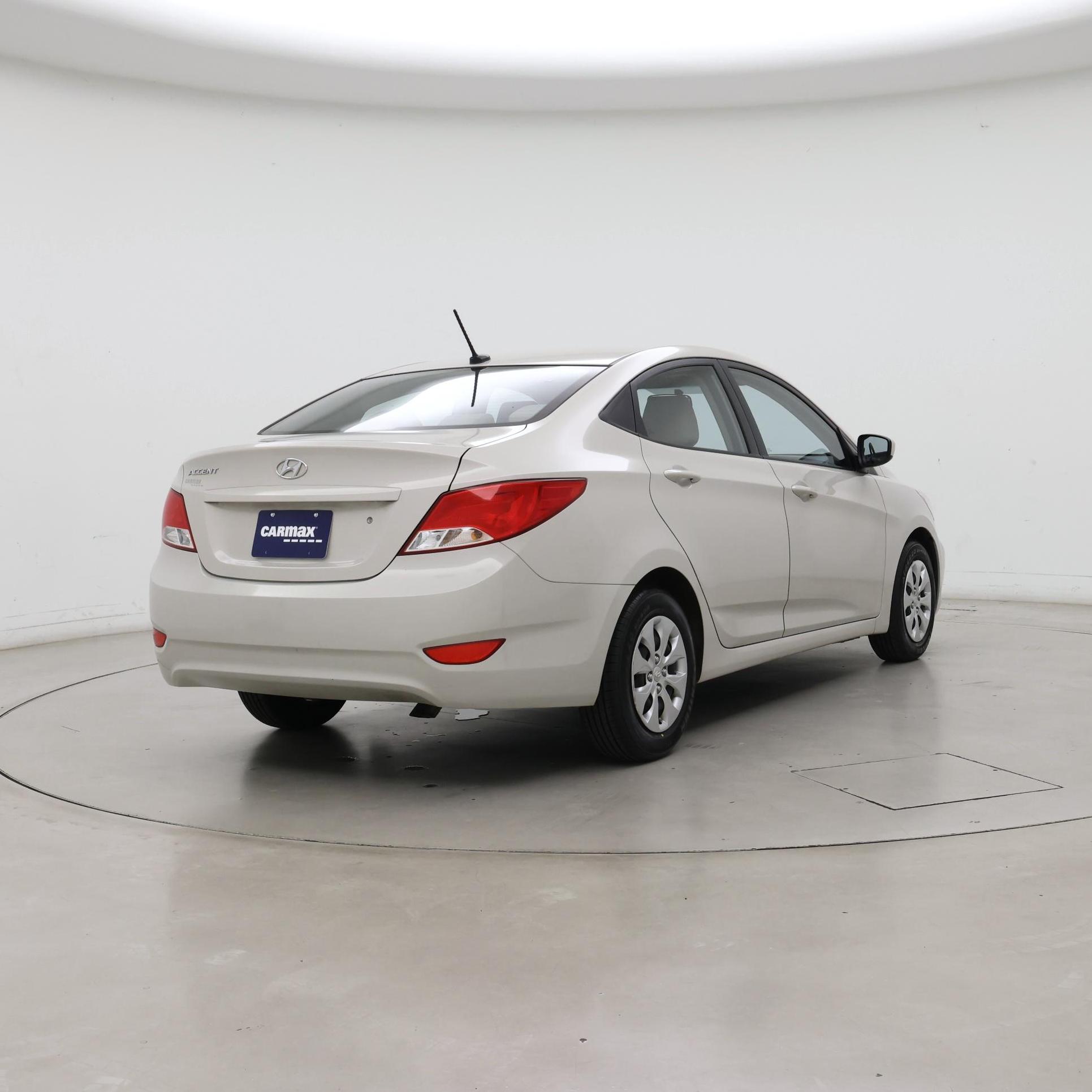 Thumbnail: 2016 Hyundai Accent - 8