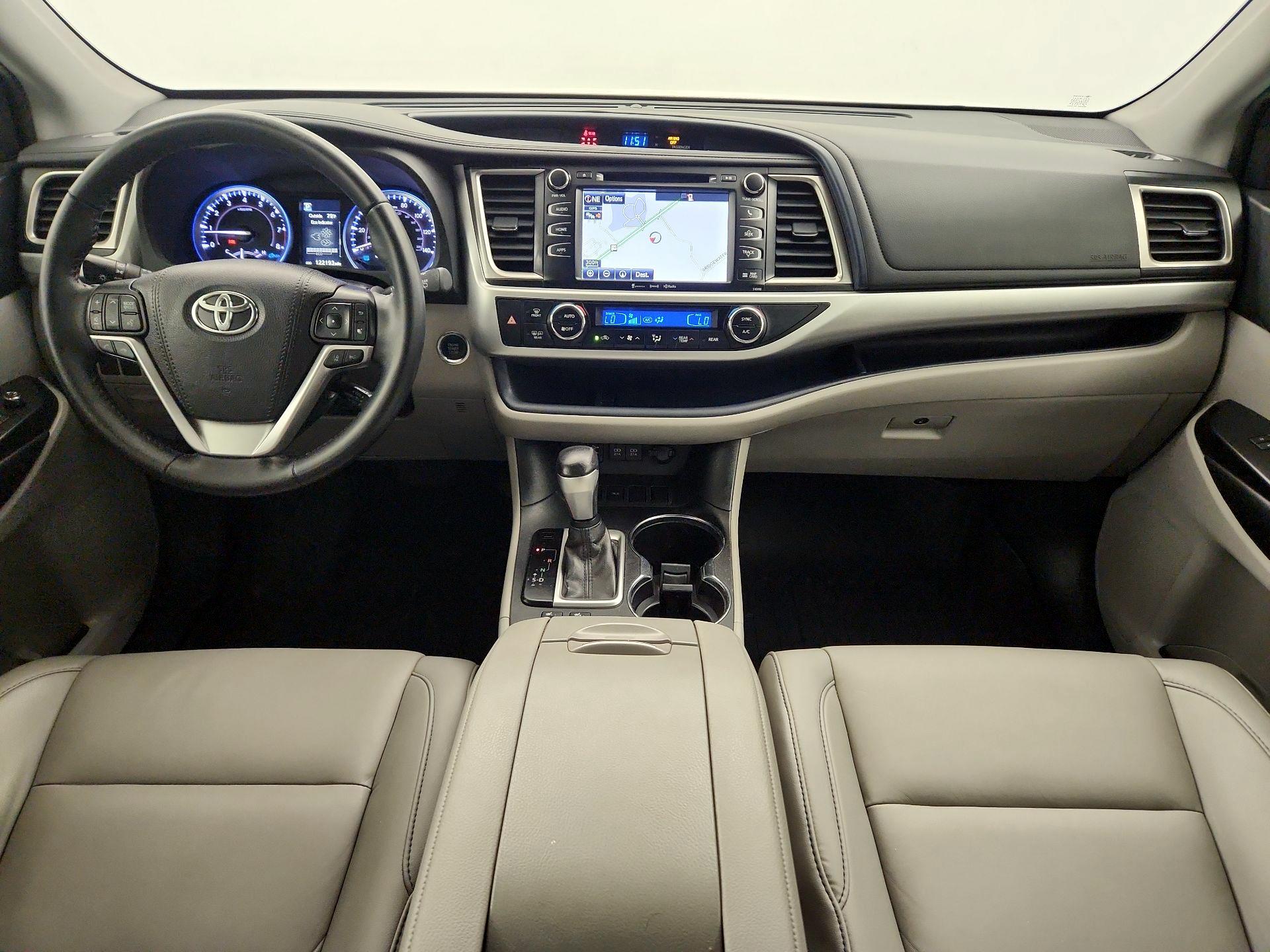 Thumbnail: 2019 Toyota Highlander - 9