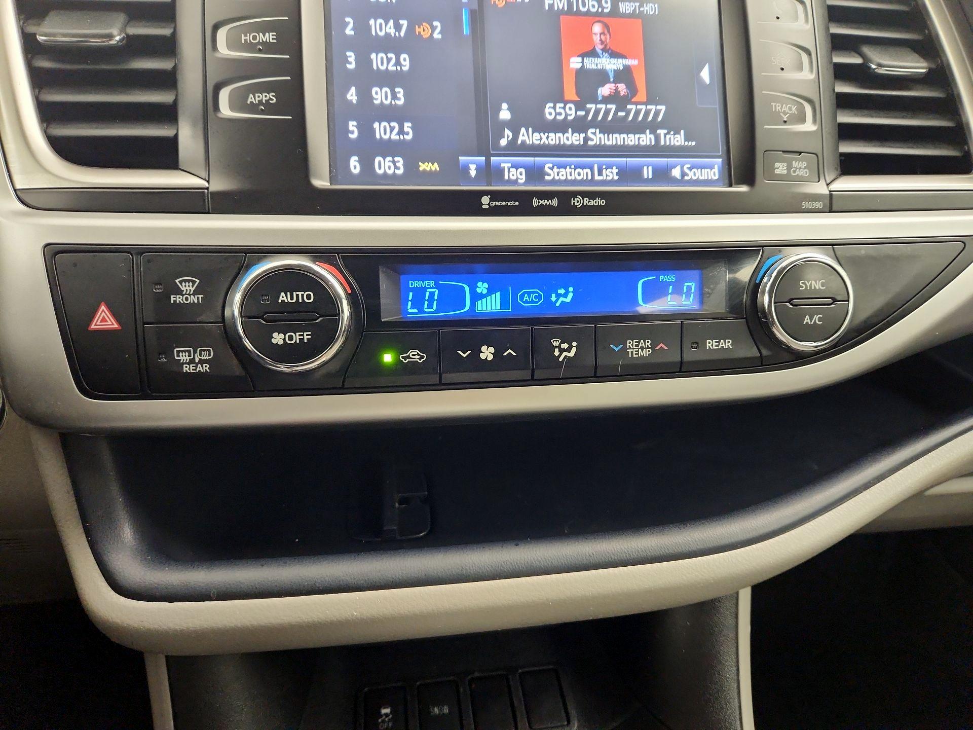 Thumbnail: 2019 Toyota Highlander - 17