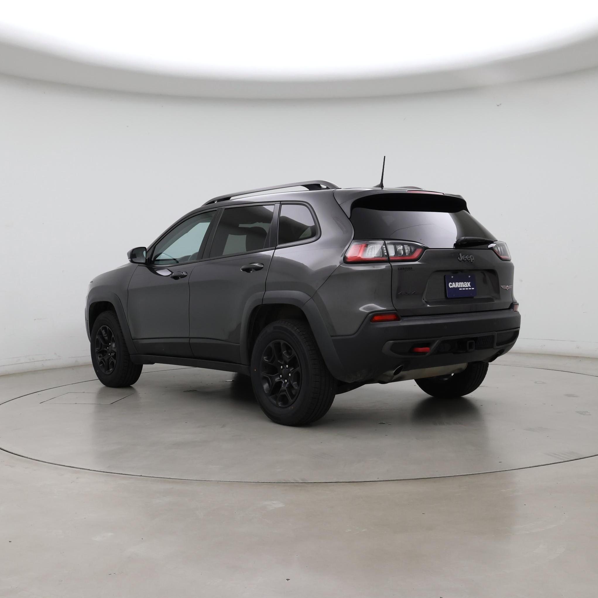 Thumbnail: 2019 Jeep Cherokee - 2