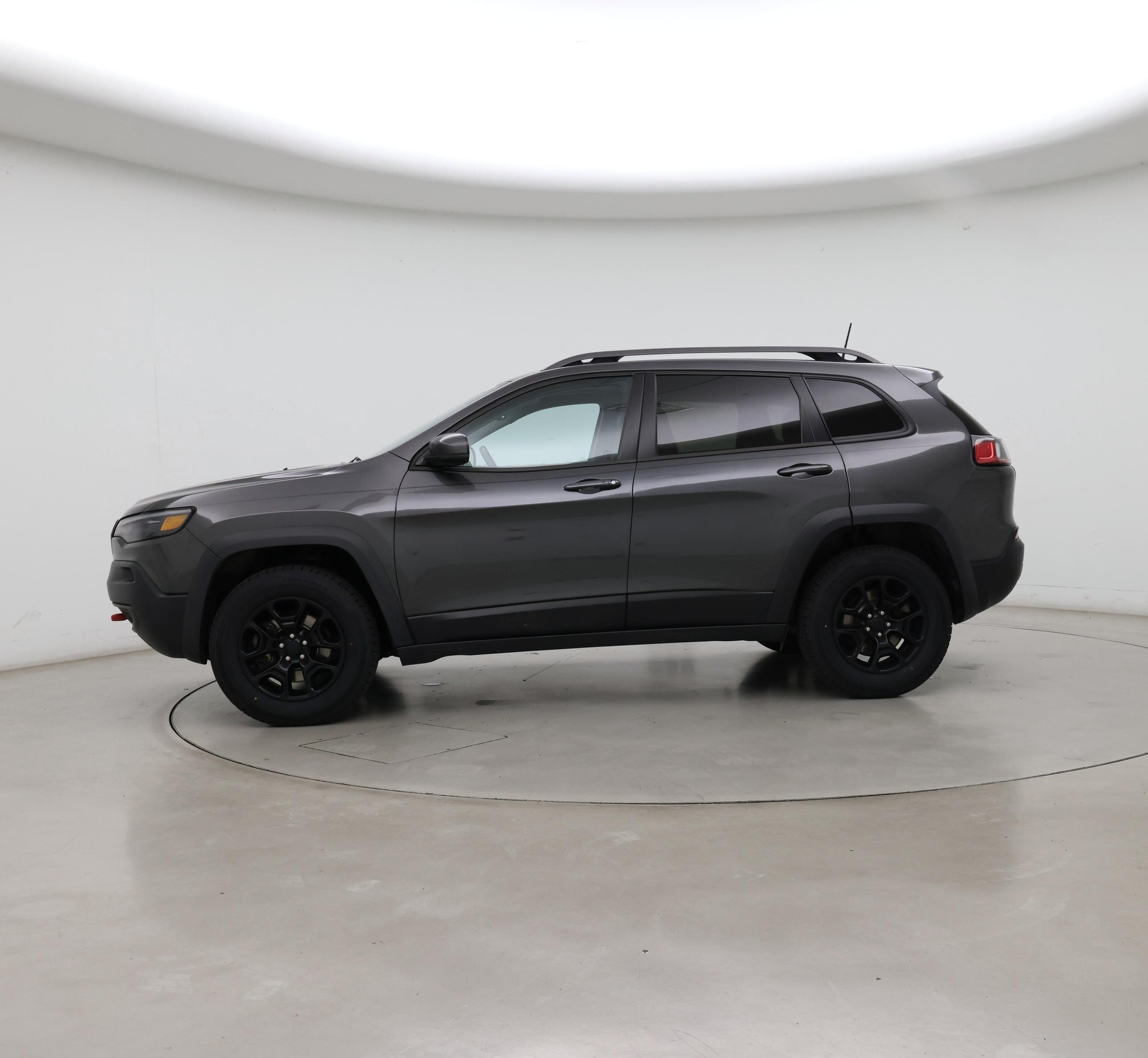 Thumbnail: 2019 Jeep Cherokee - 3