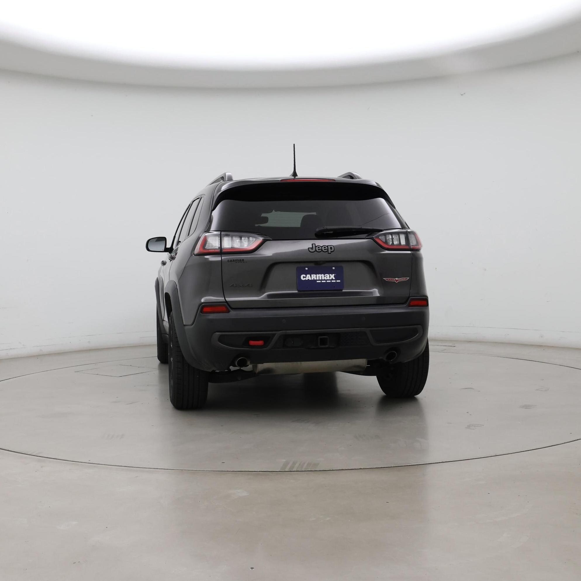 Thumbnail: 2019 Jeep Cherokee - 6