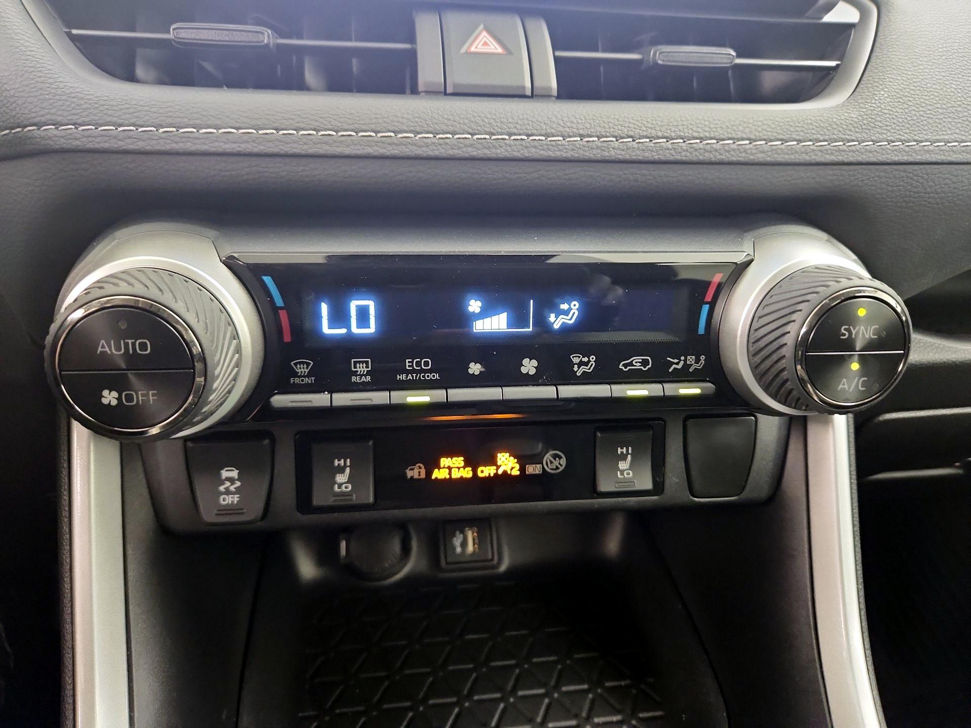 Thumbnail: 2024 Toyota RAV4 - 16