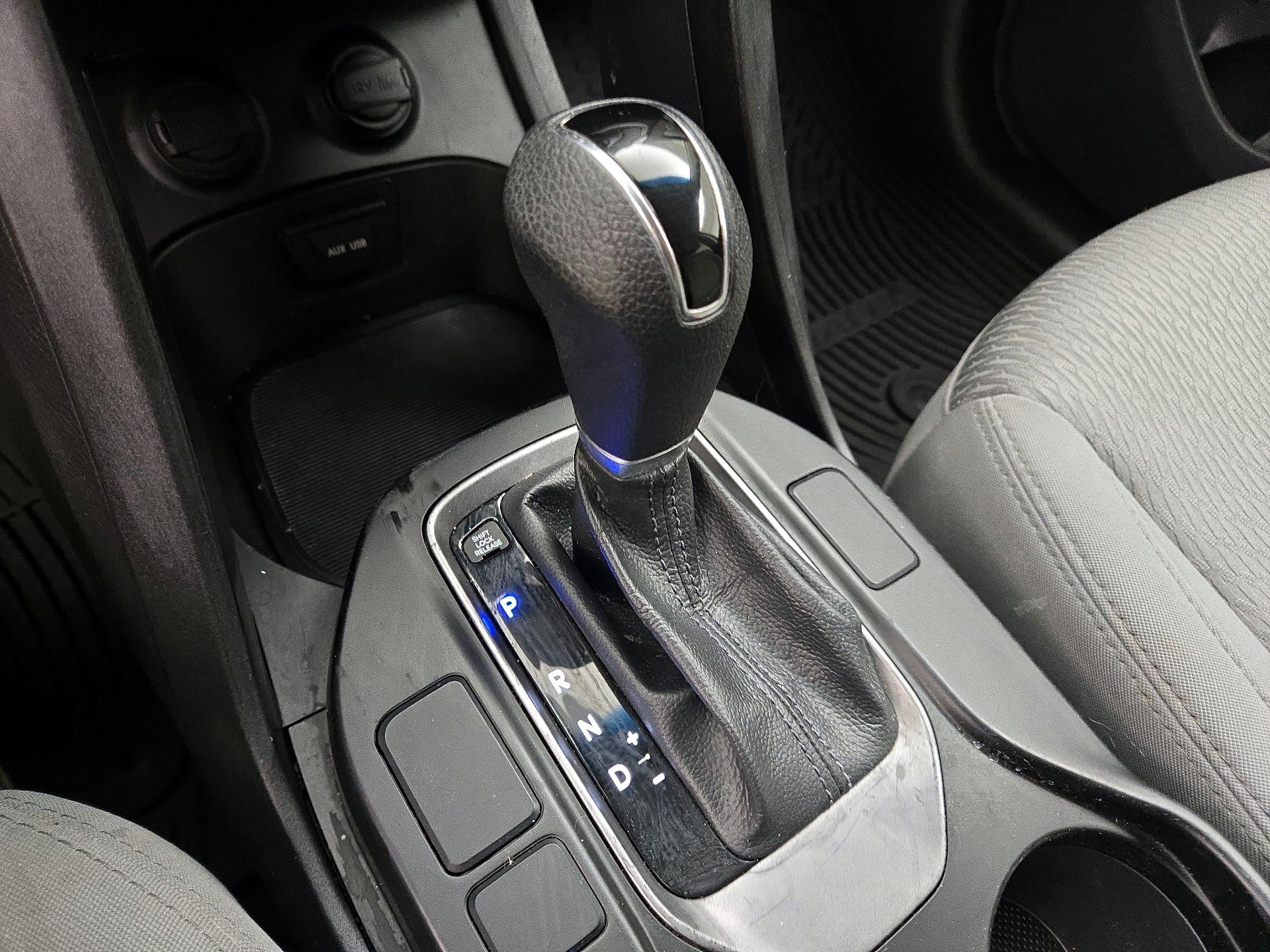 Thumbnail: 2014 Hyundai Santa Fe - 17