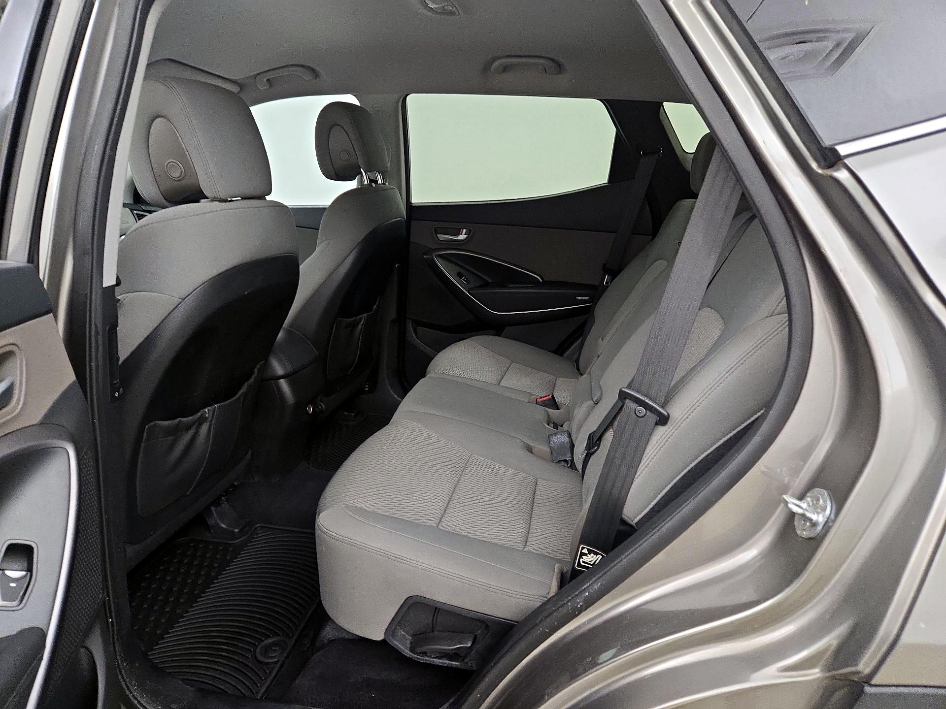 Thumbnail: 2014 Hyundai Santa Fe - 19
