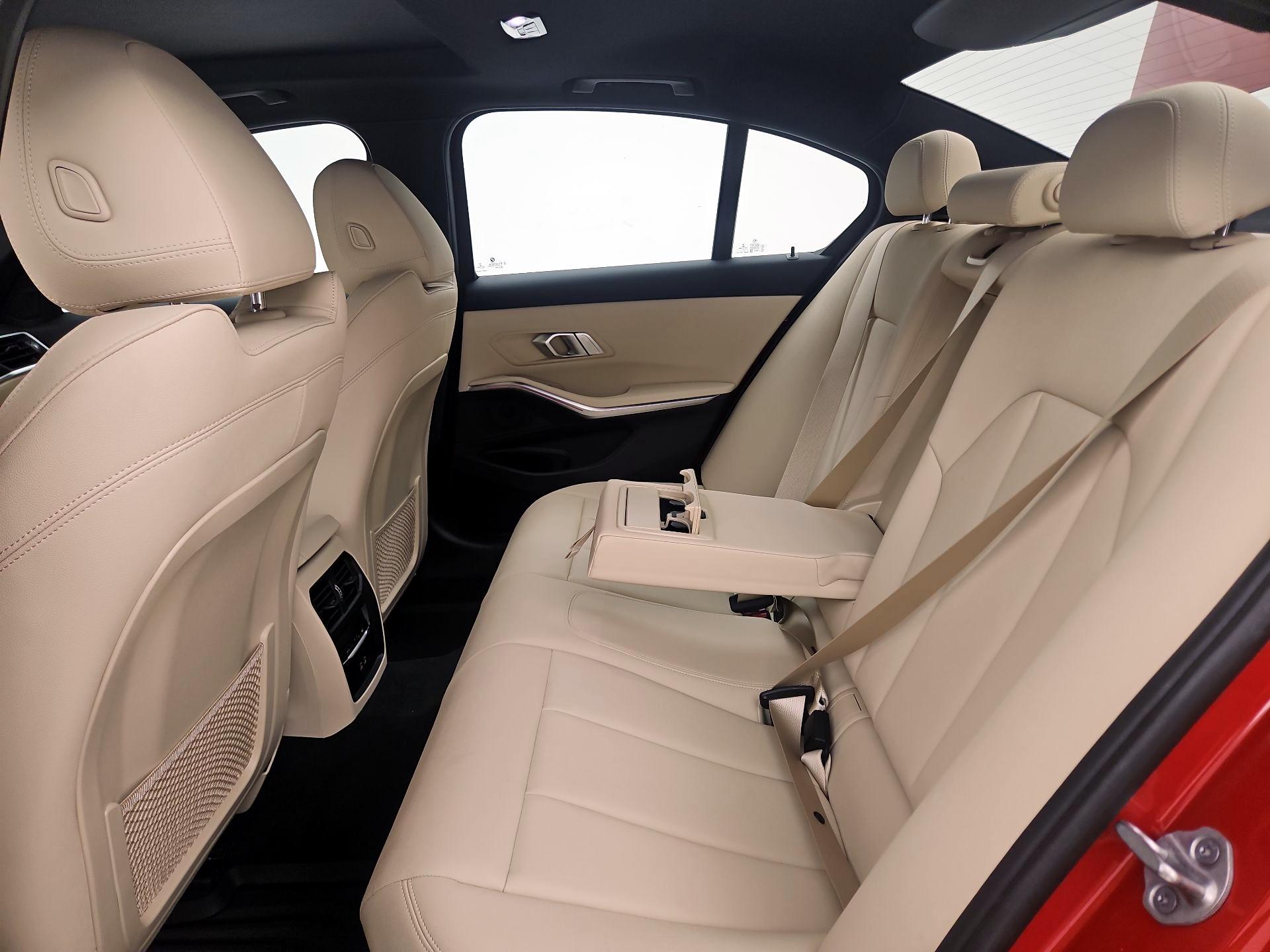 Thumbnail: 2021 BMW 3 Series - 19