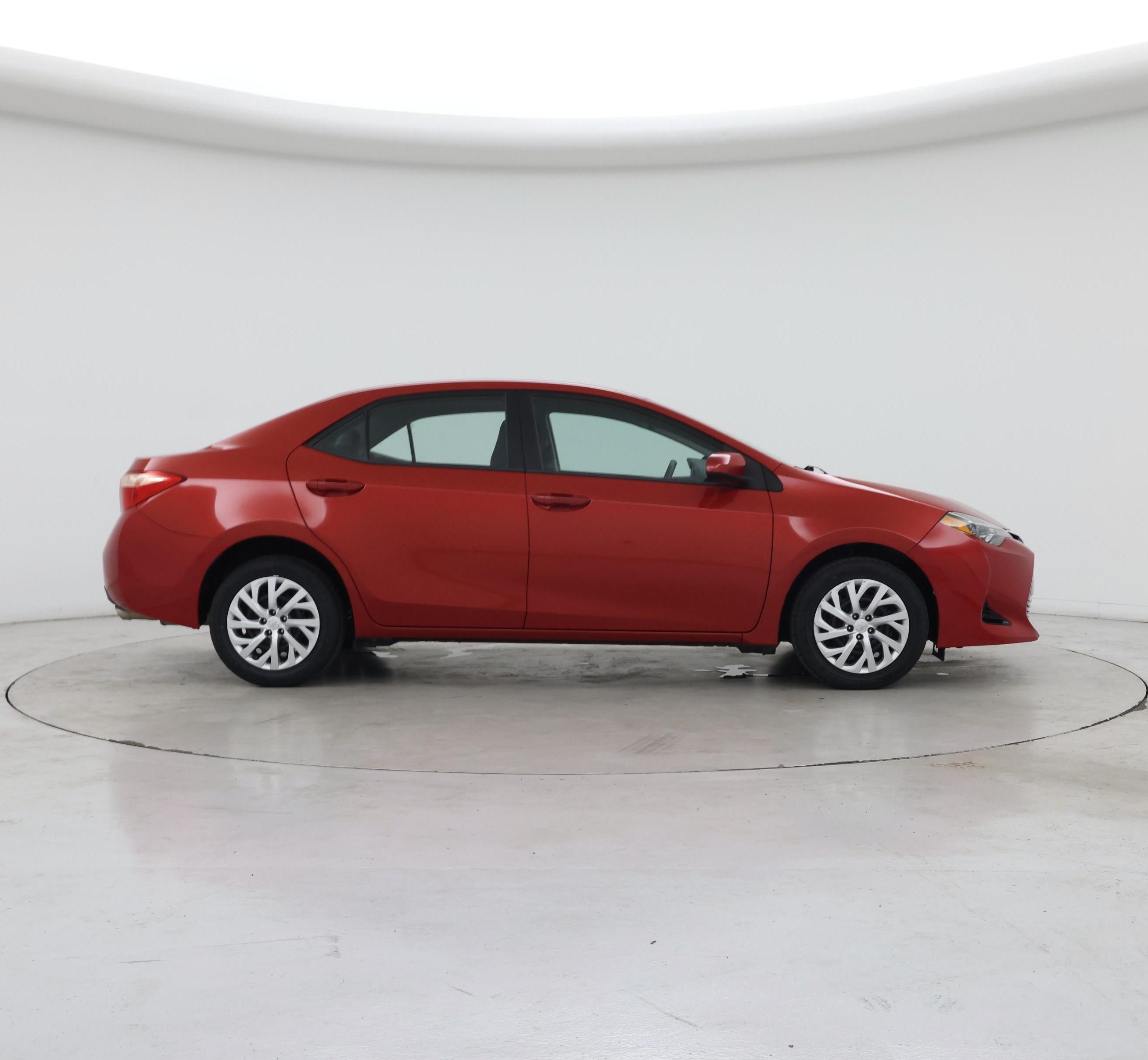 Thumbnail: 2018 Toyota Corolla - 7