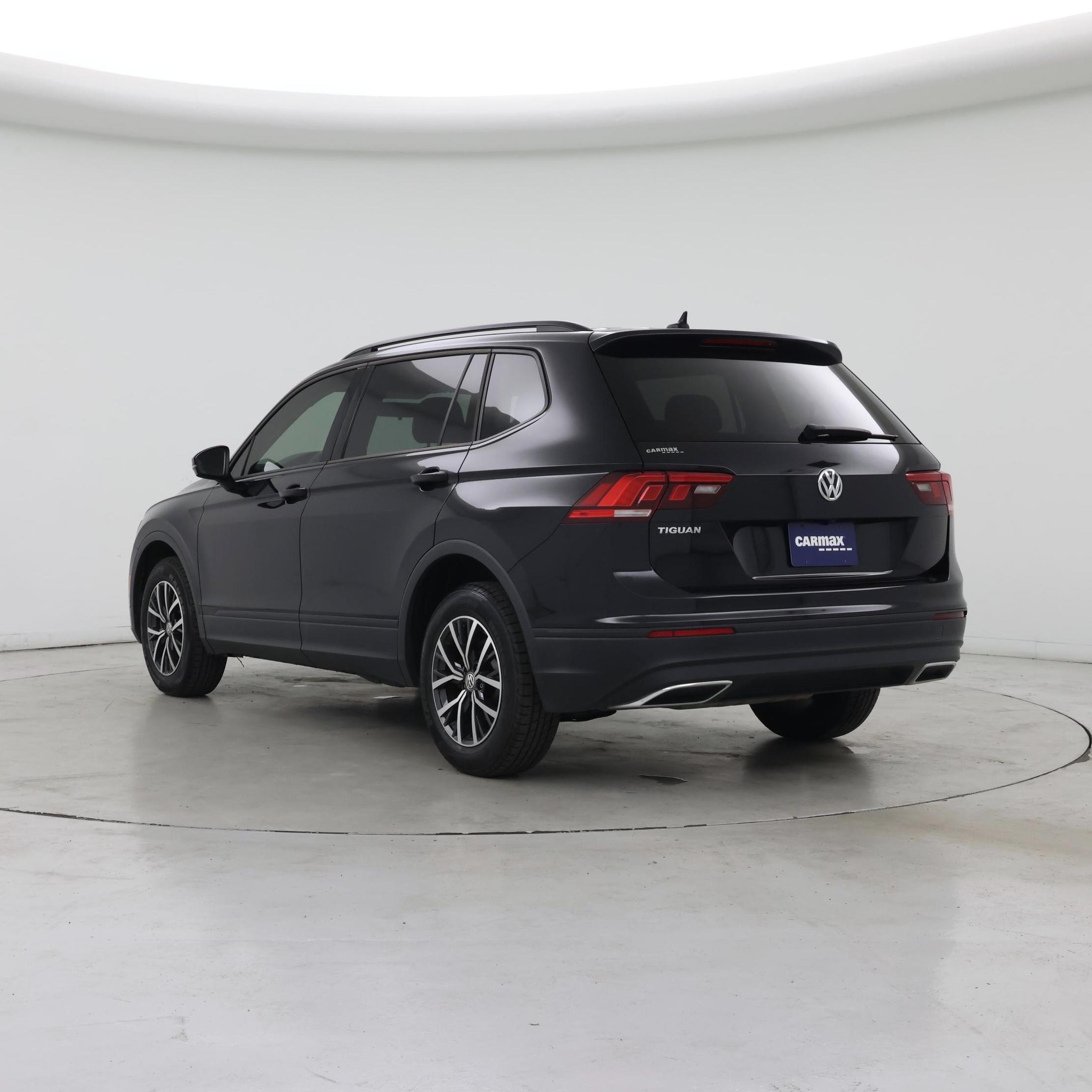 Thumbnail: 2021 Volkswagen Tiguan - 2
