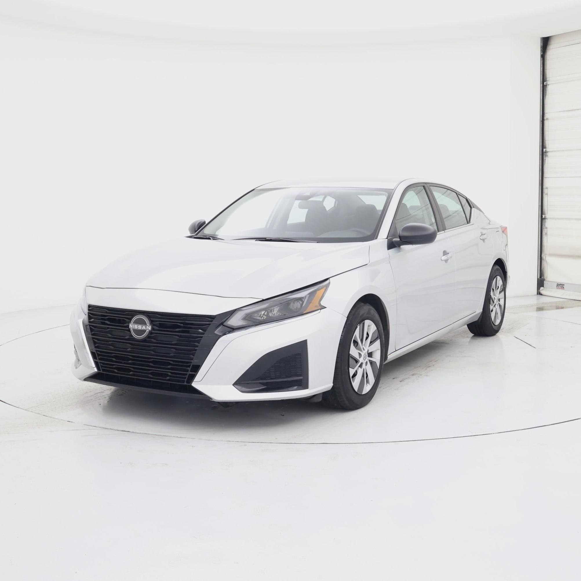 Thumbnail: 2025 Nissan Altima - 4