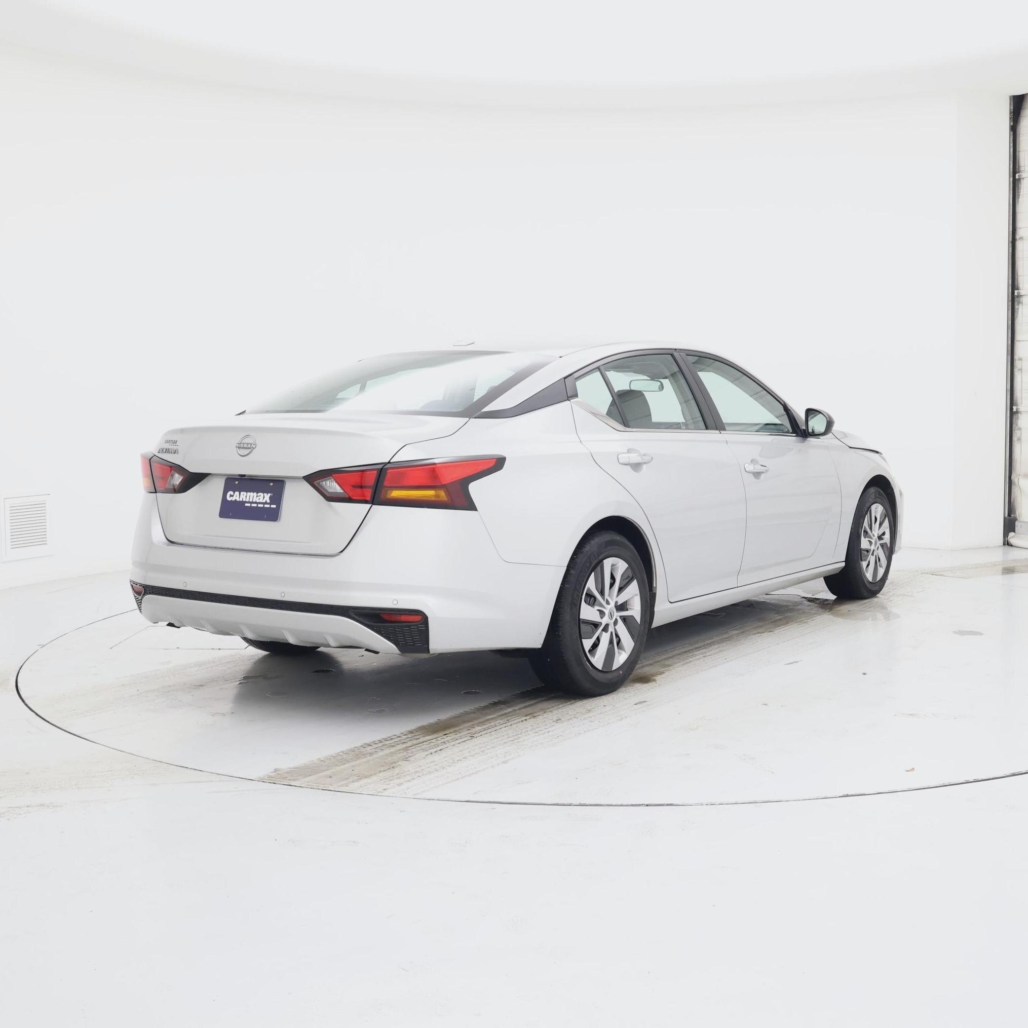 Thumbnail: 2025 Nissan Altima - 8
