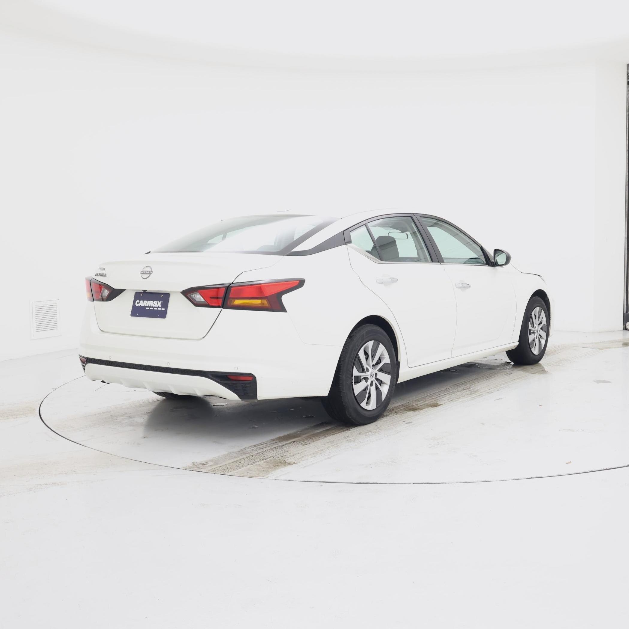 Thumbnail: 2025 Nissan Altima - 8