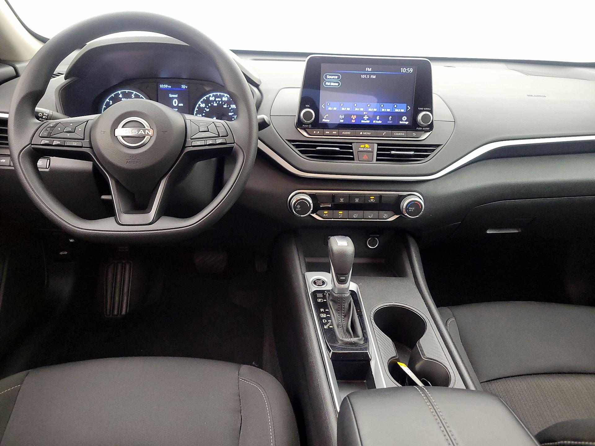 Thumbnail: 2025 Nissan Altima - 9