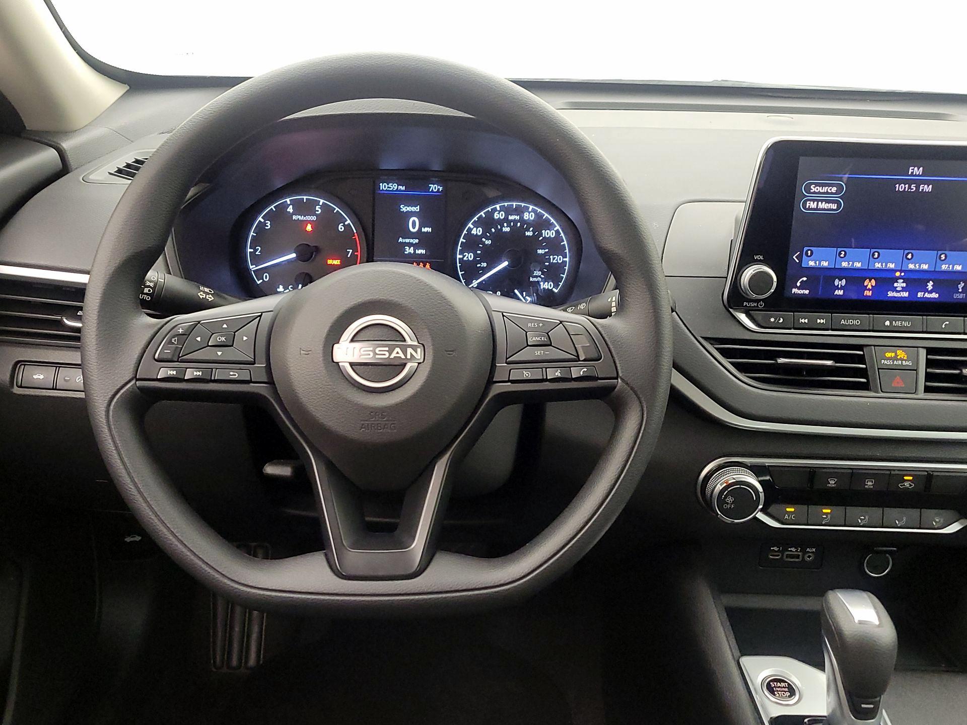 Thumbnail: 2025 Nissan Altima - 10