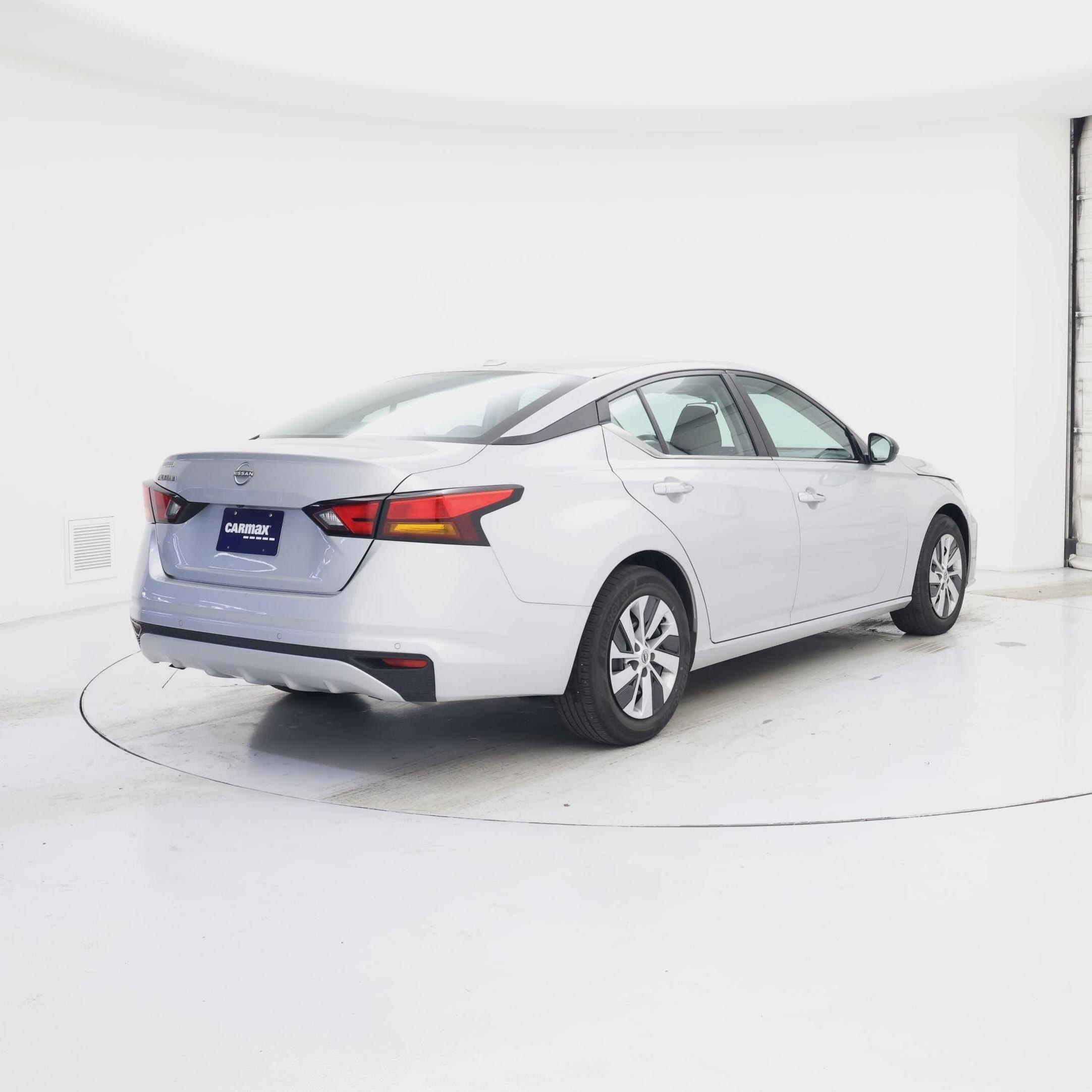Thumbnail: 2025 Nissan Altima - 8