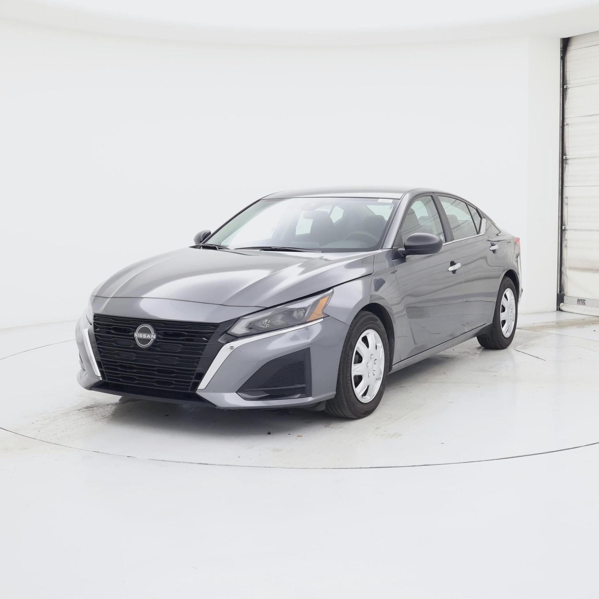 Thumbnail: 2025 Nissan Altima - 4
