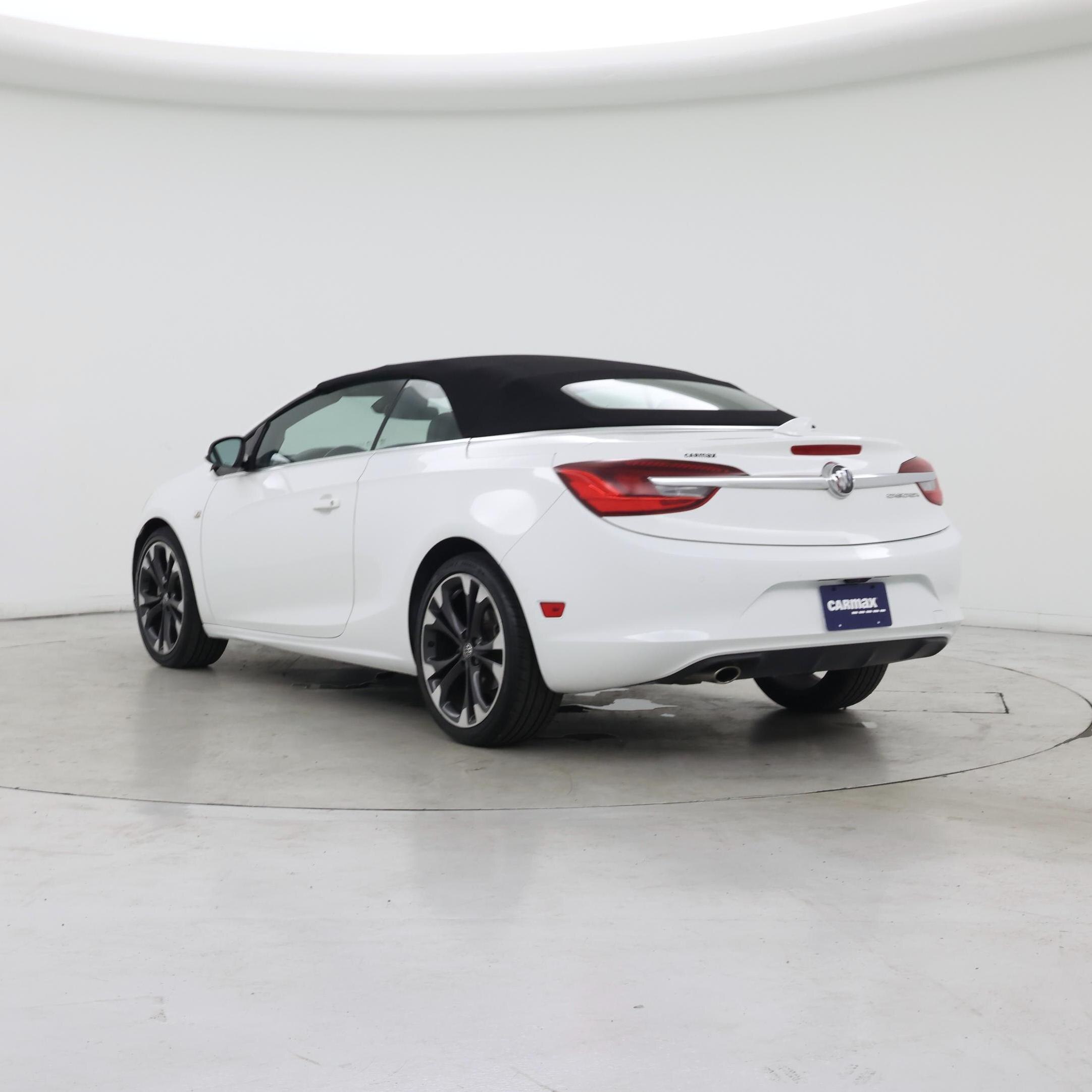 Thumbnail: 2019 Buick Cascada - 2