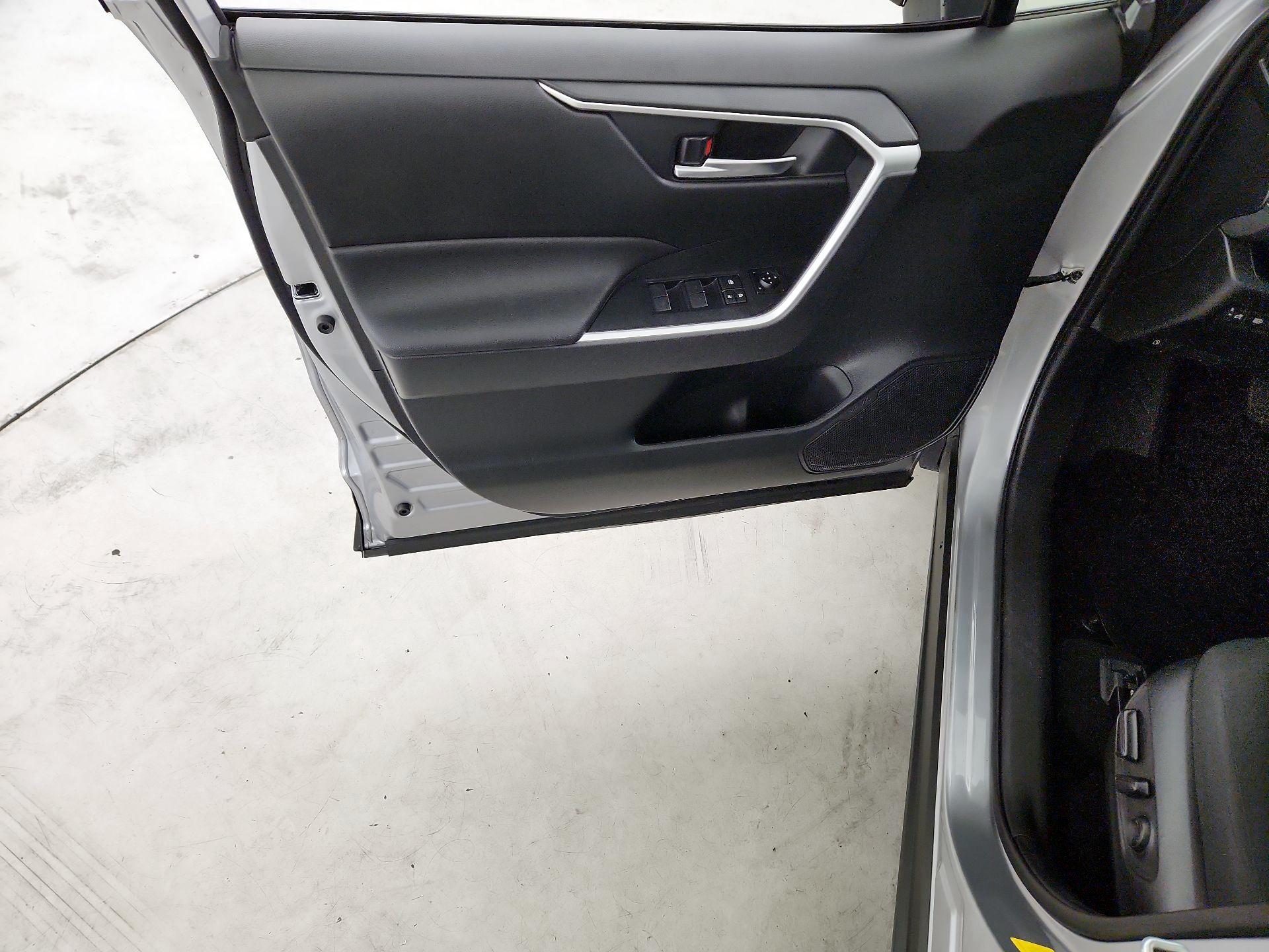 Thumbnail: 2024 Toyota RAV4 - 12