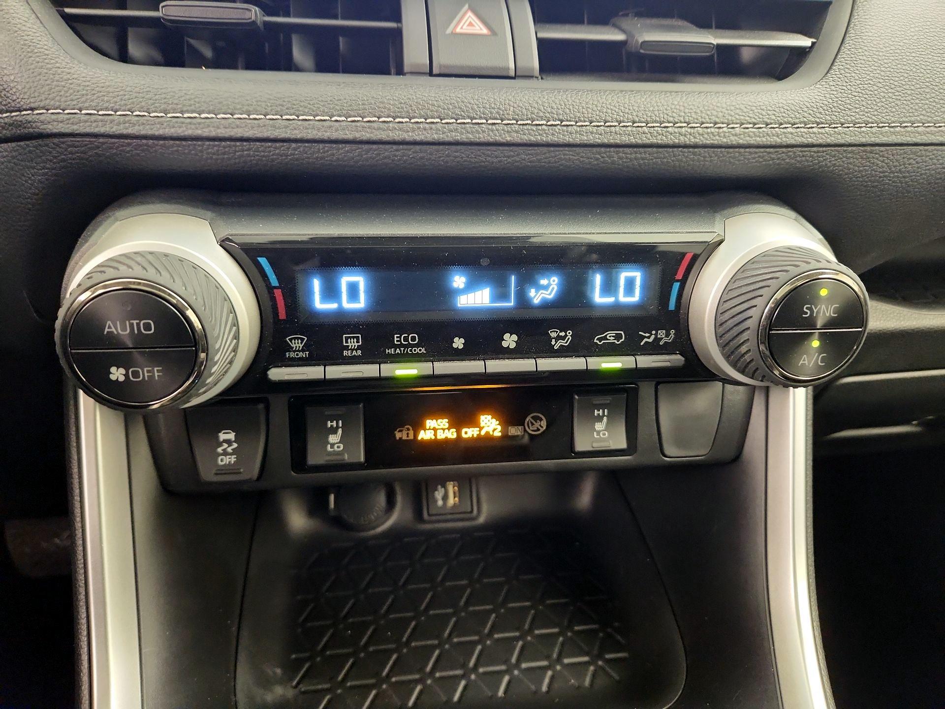 Thumbnail: 2024 Toyota RAV4 - 16