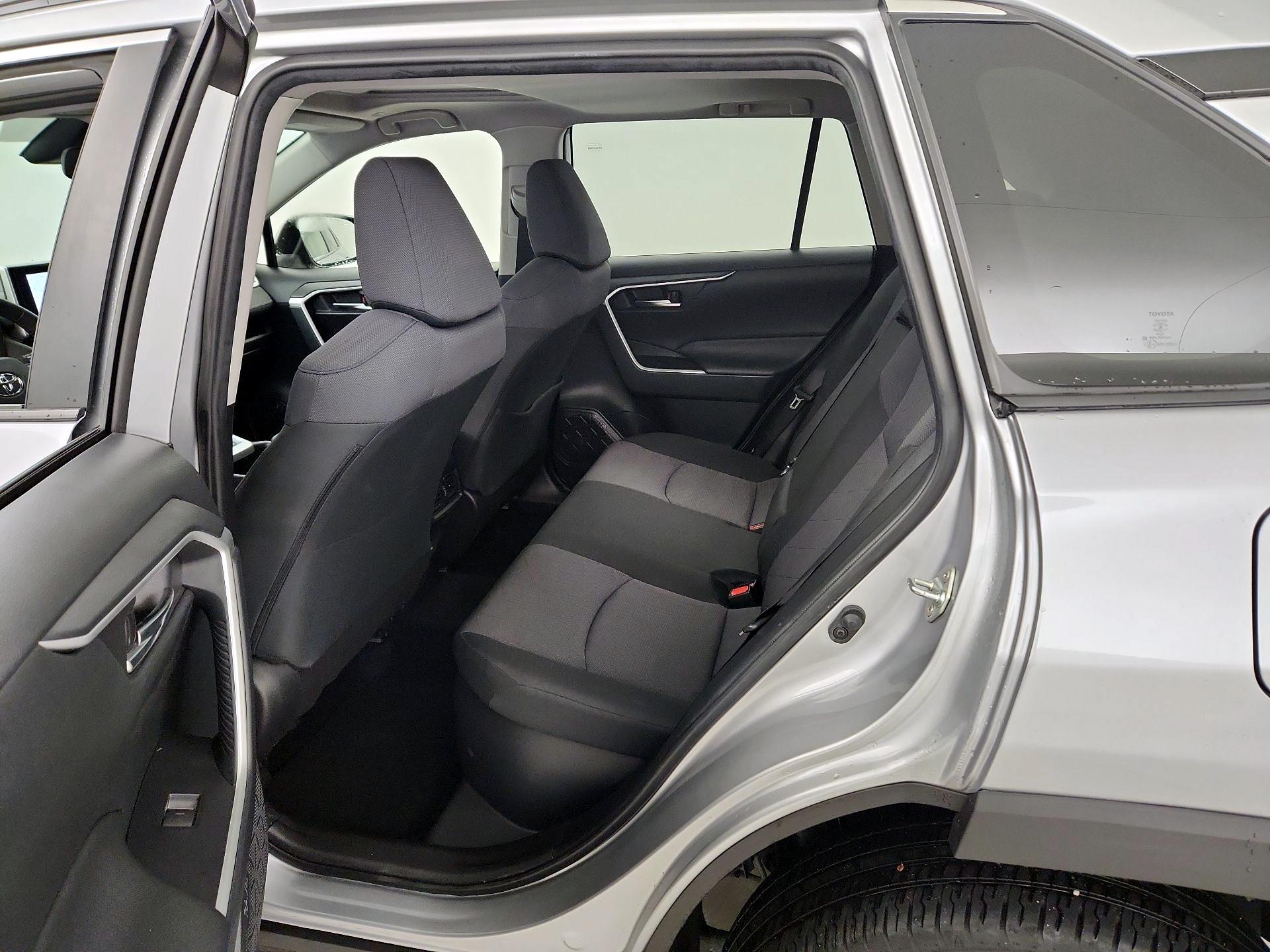 Thumbnail: 2024 Toyota RAV4 - 20