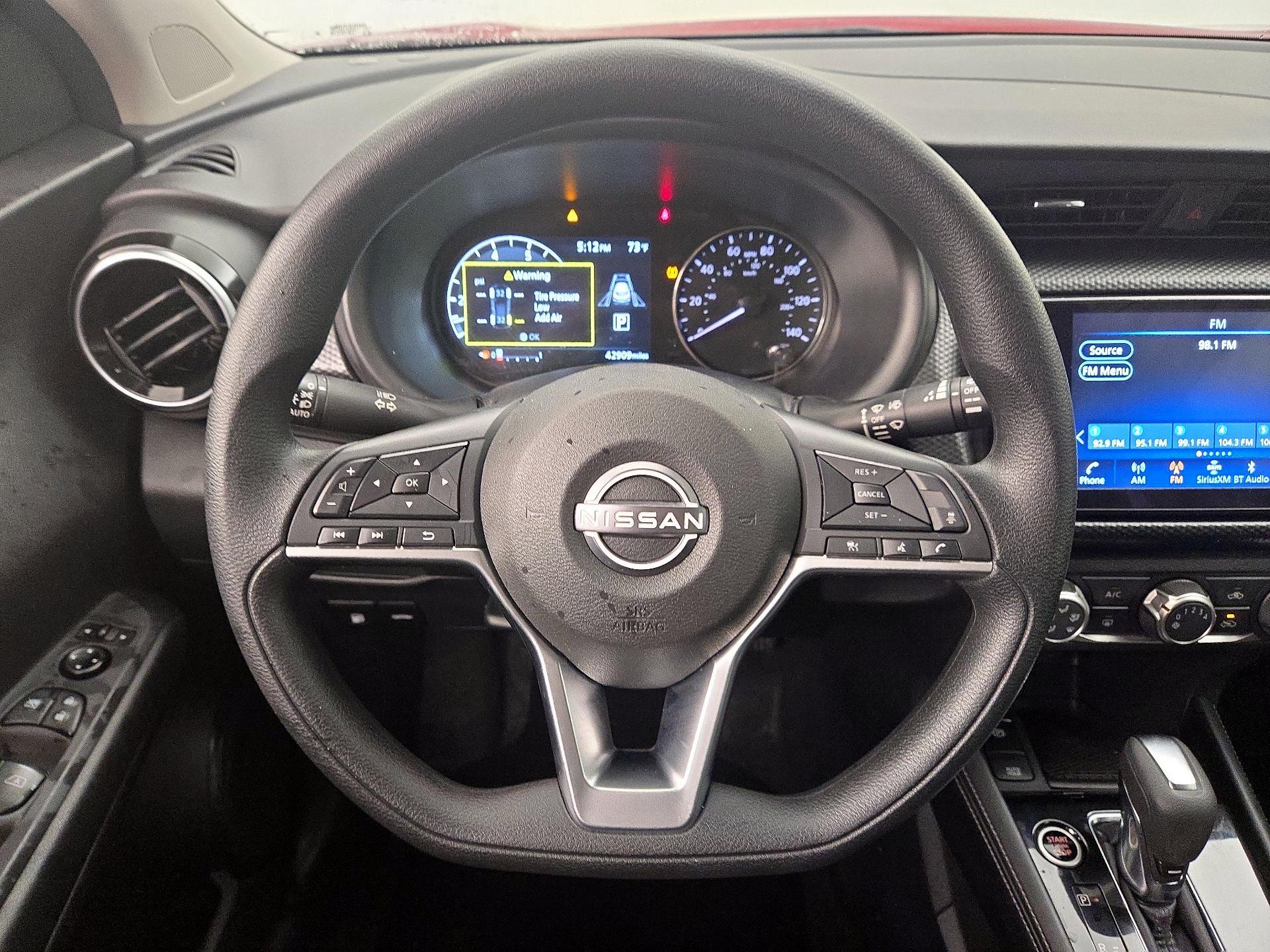 Thumbnail: 2023 Nissan Kicks - 10