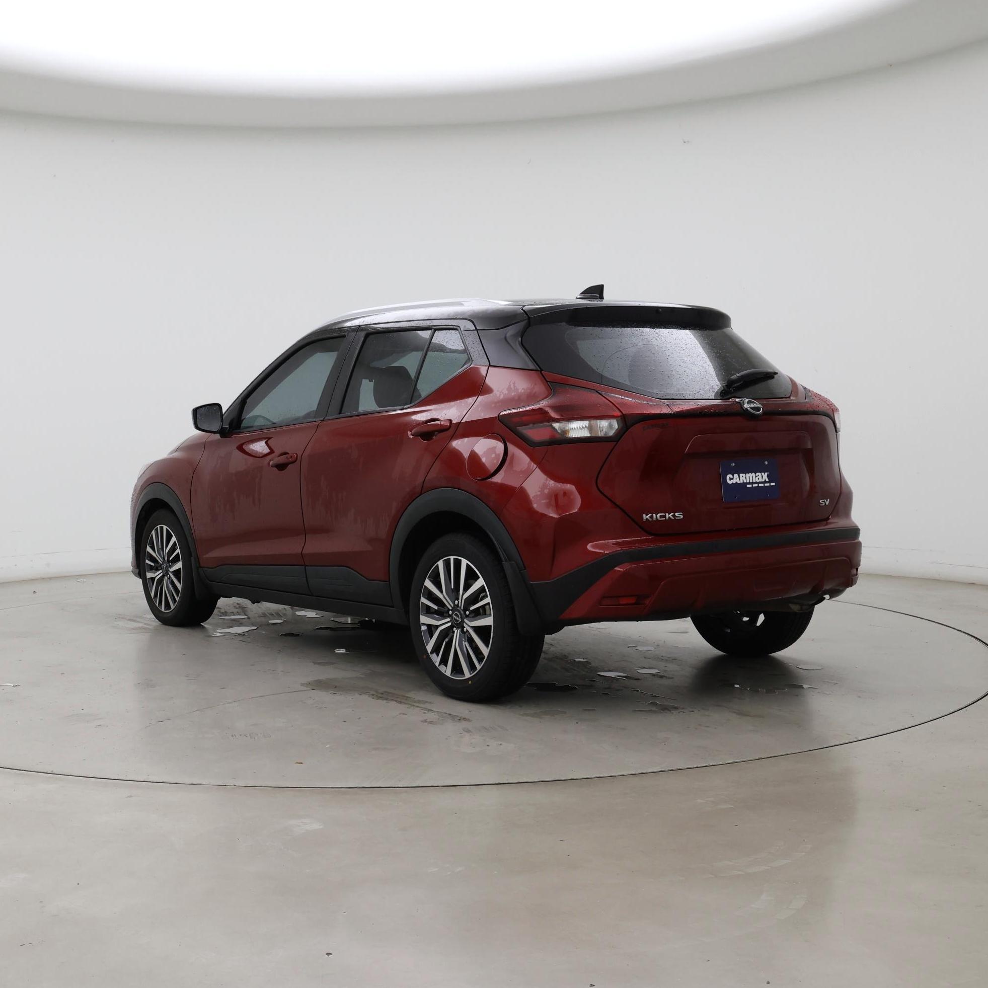 Thumbnail: 2023 Nissan Kicks - 2