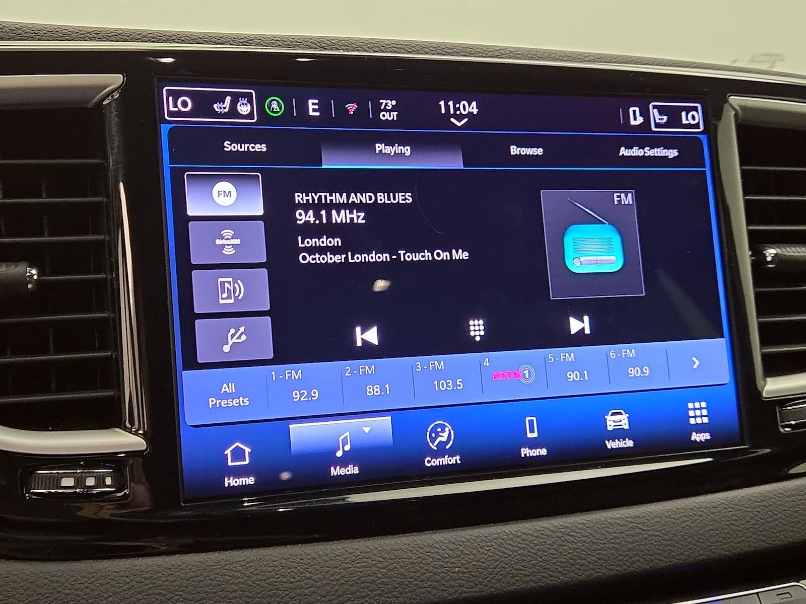 2025 Chrysler Pacifica Select - Photo 16
