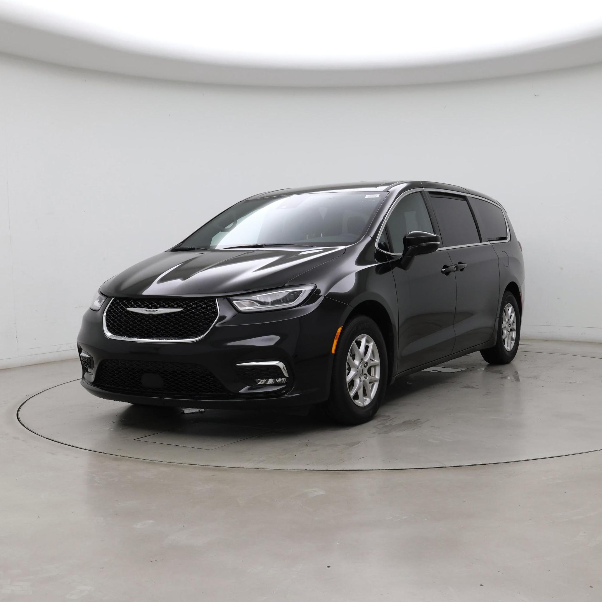 Thumbnail: 2025 Chrysler Pacifica - 4