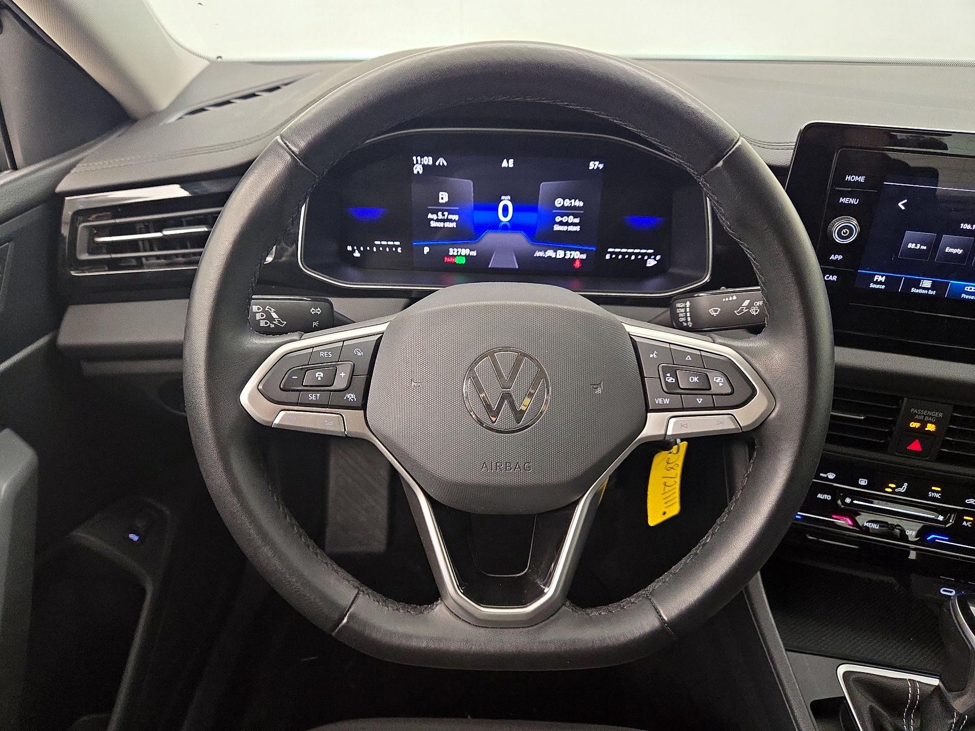 Thumbnail: 2025 Volkswagen Jetta - 10