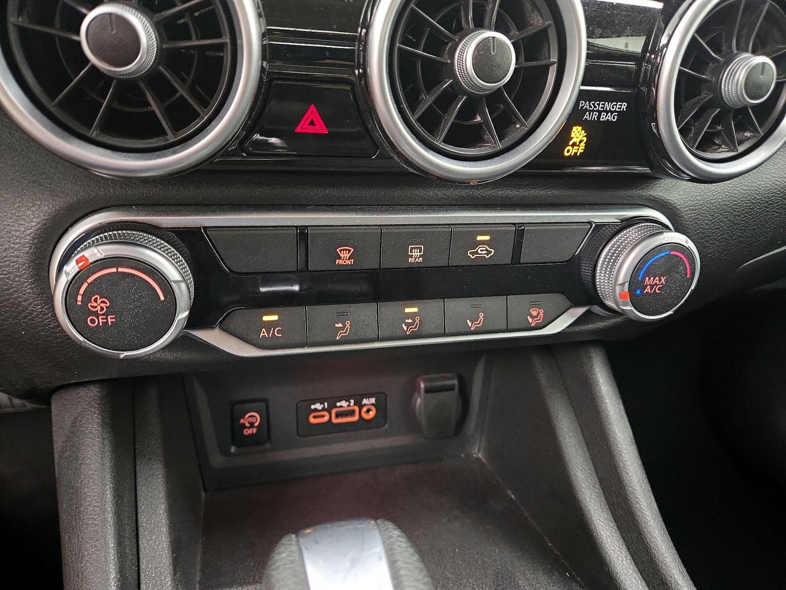 2024 Nissan Sentra SV - Photo 17