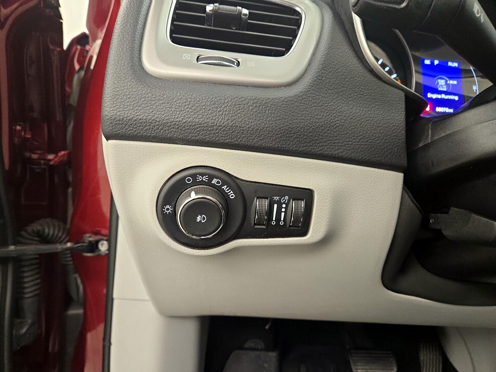 Thumbnail: 2021 Jeep Compass - 13