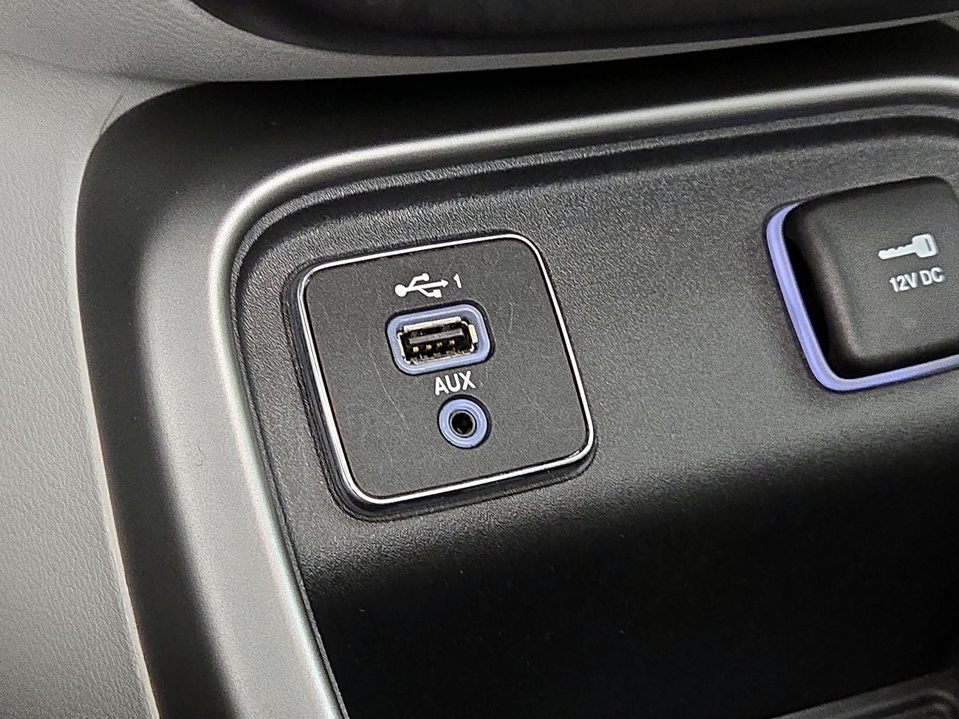 Thumbnail: 2021 Jeep Compass - 18